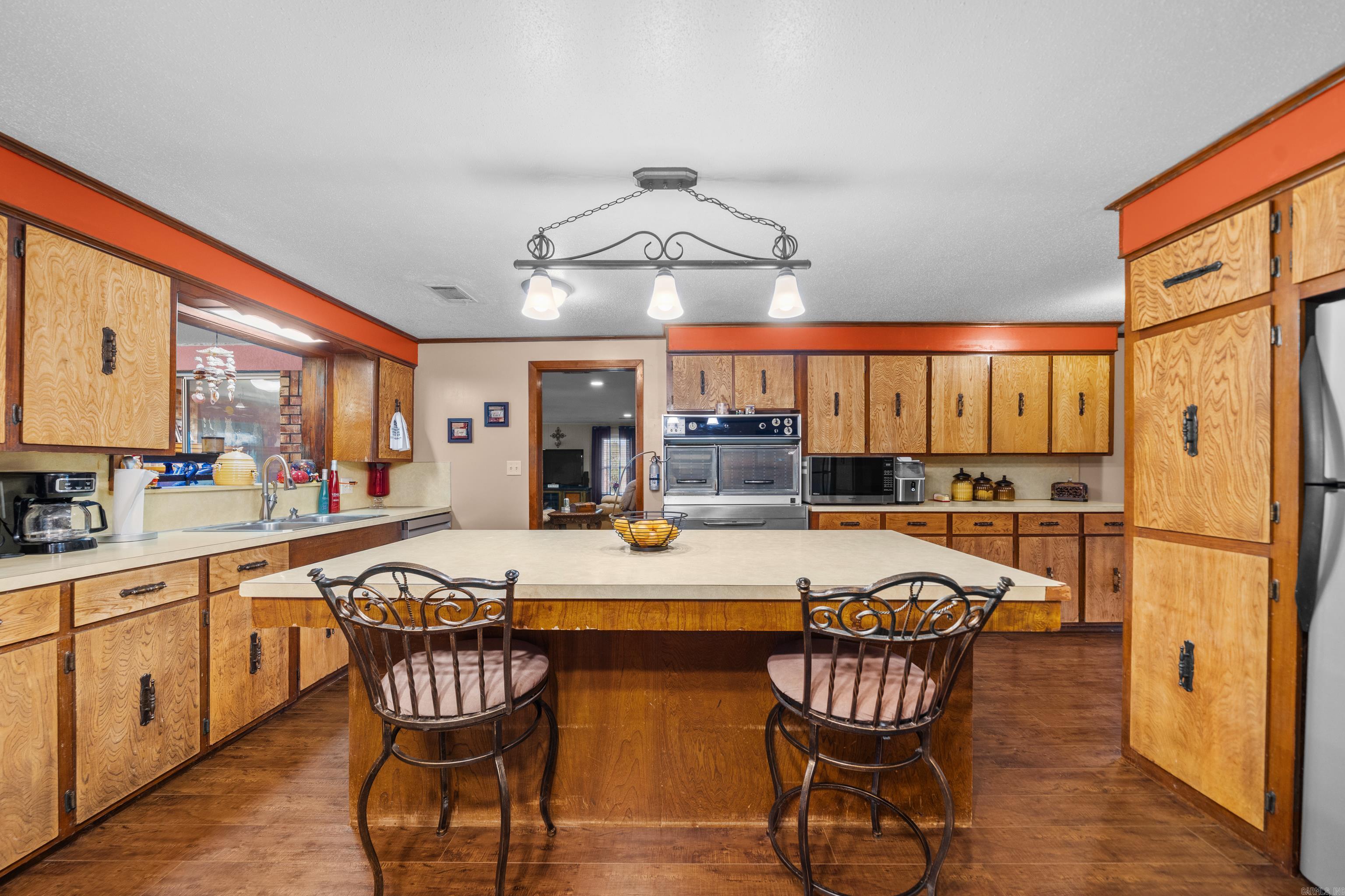 BISMARCK ESTATES - Residential