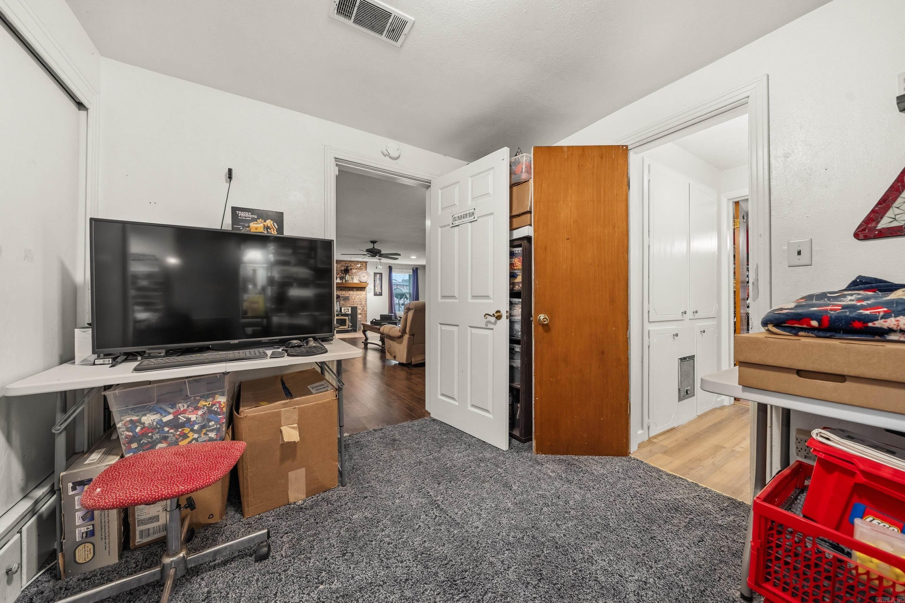 BISMARCK ESTATES - Residential