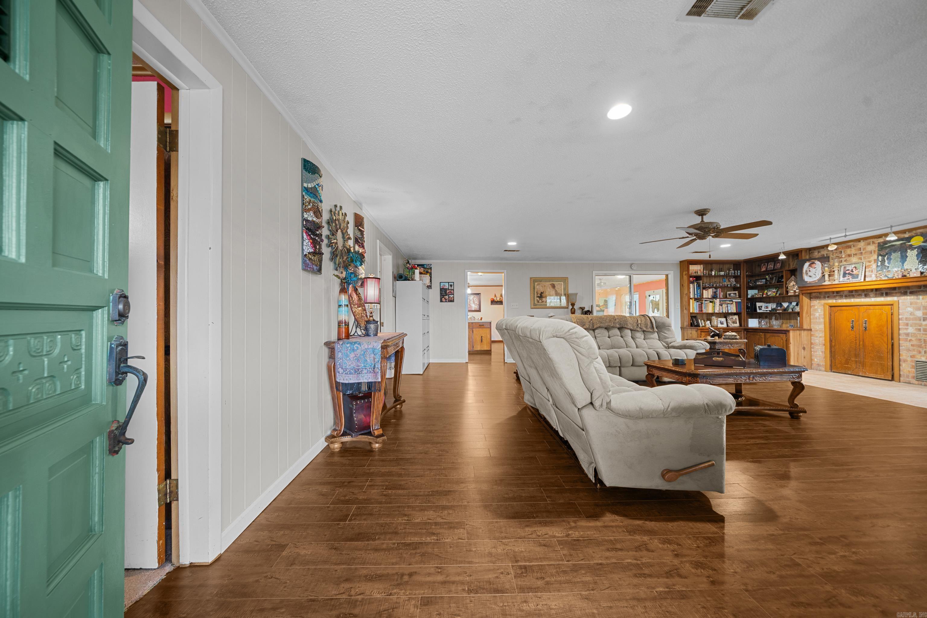 BISMARCK ESTATES - Residential