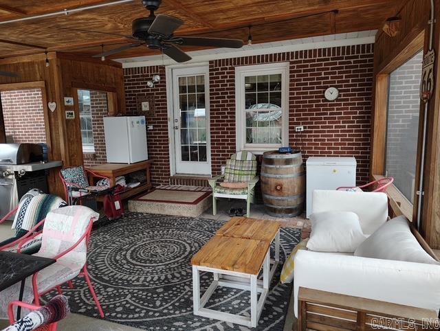 COKER HAMPTON - Residential