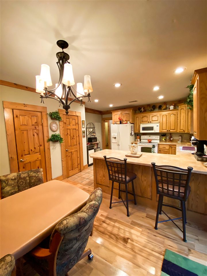 EAST SHORES AT TANNENBAUM - Residential