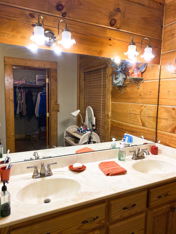 EAST SHORES AT TANNENBAUM - Residential