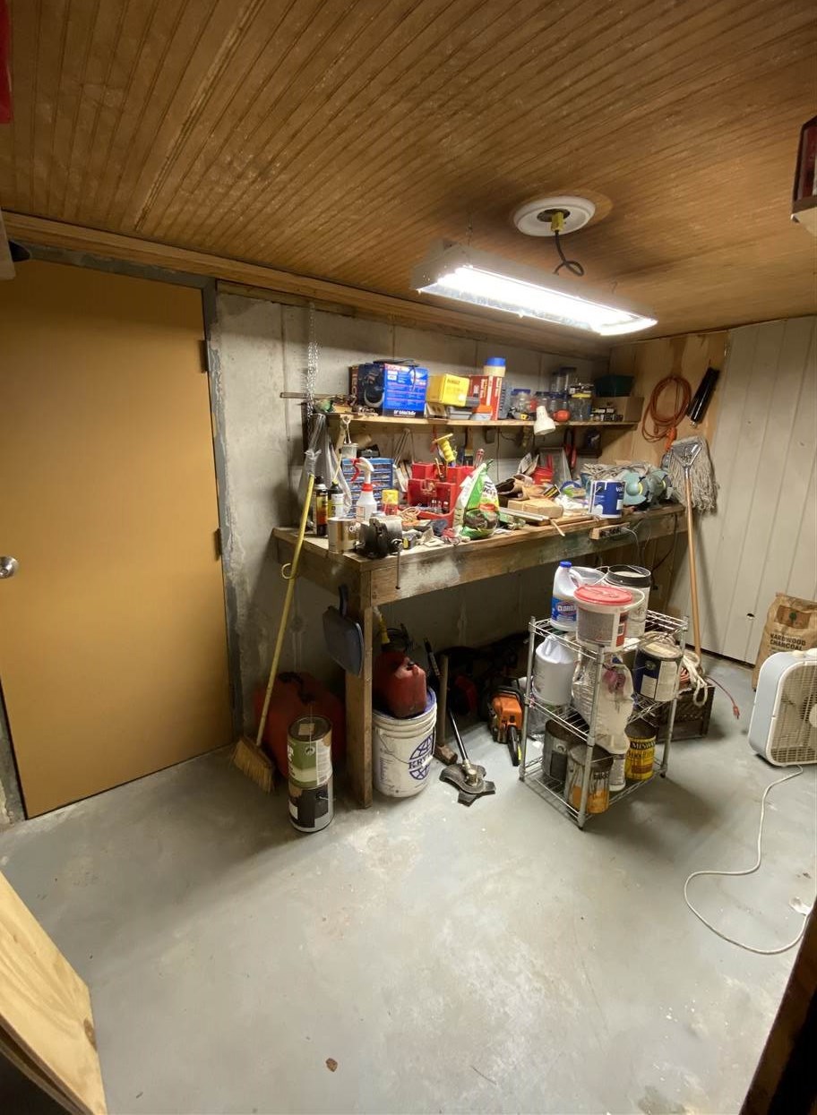 EAST SHORES AT TANNENBAUM - Residential