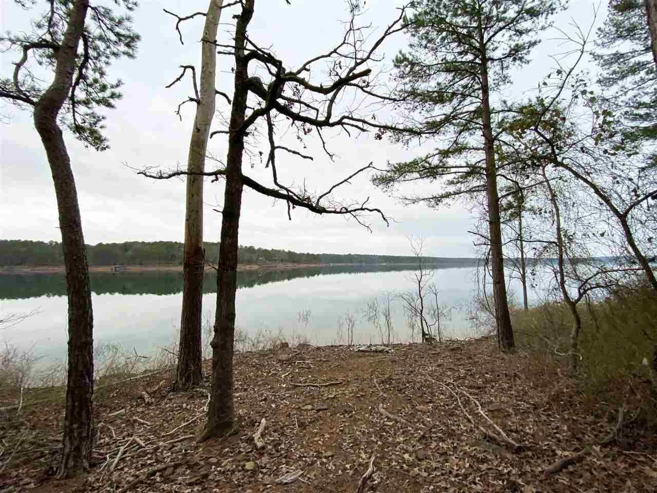 EAST SHORES AT TANNENBAUM - Residential