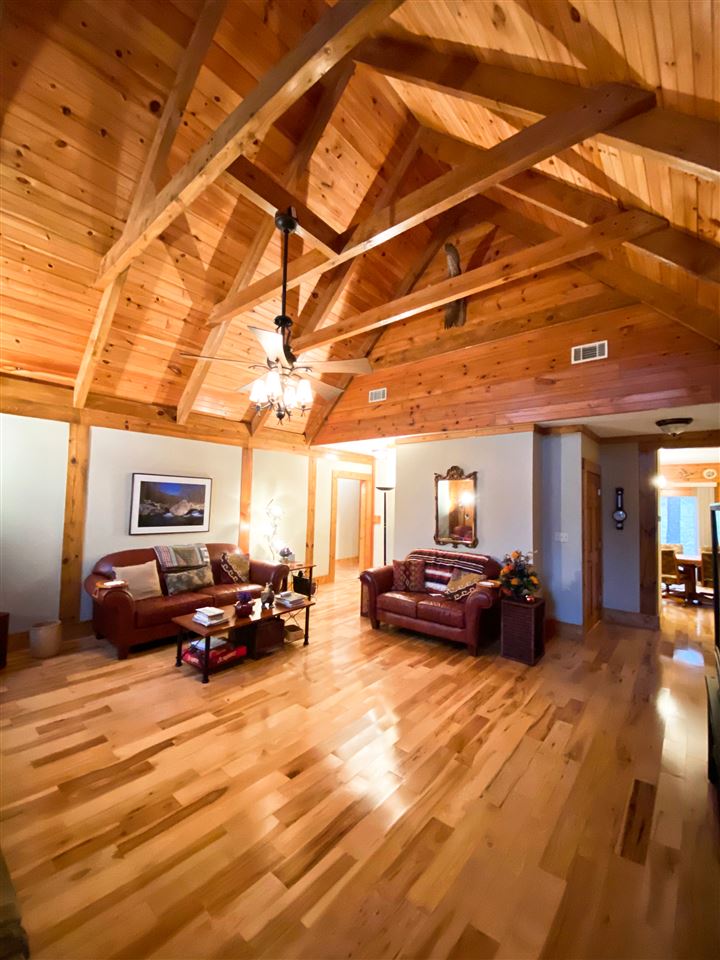 EAST SHORES AT TANNENBAUM - Residential