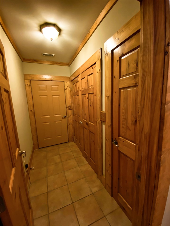 EAST SHORES AT TANNENBAUM - Residential