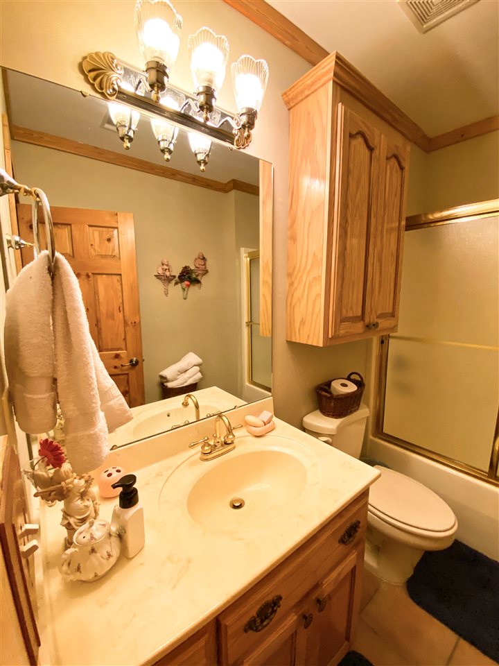 EAST SHORES AT TANNENBAUM - Residential