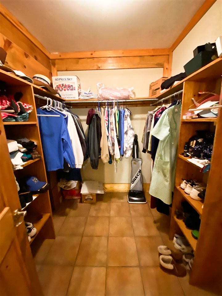 EAST SHORES AT TANNENBAUM - Residential