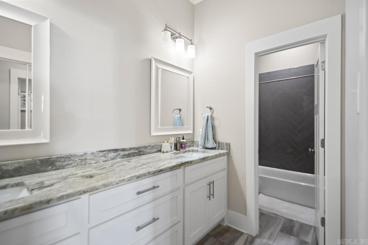 WINTERBROOK - Residential