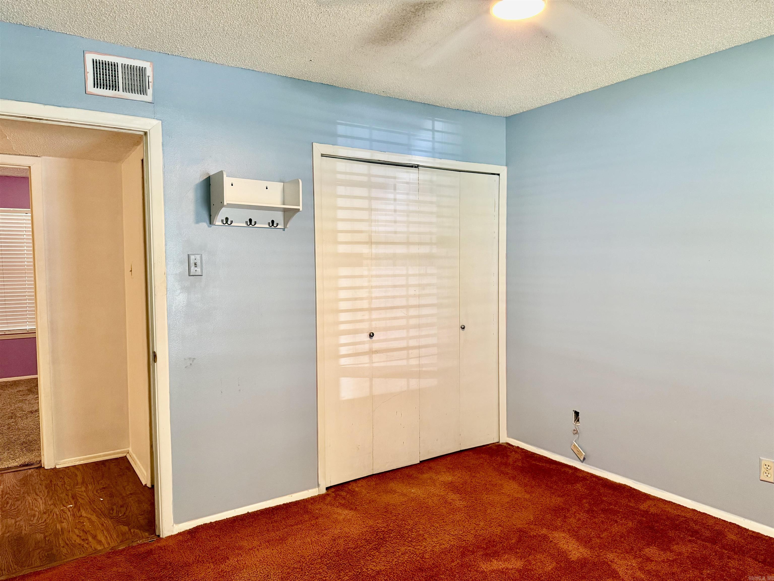 MEADOWLARK - Residential