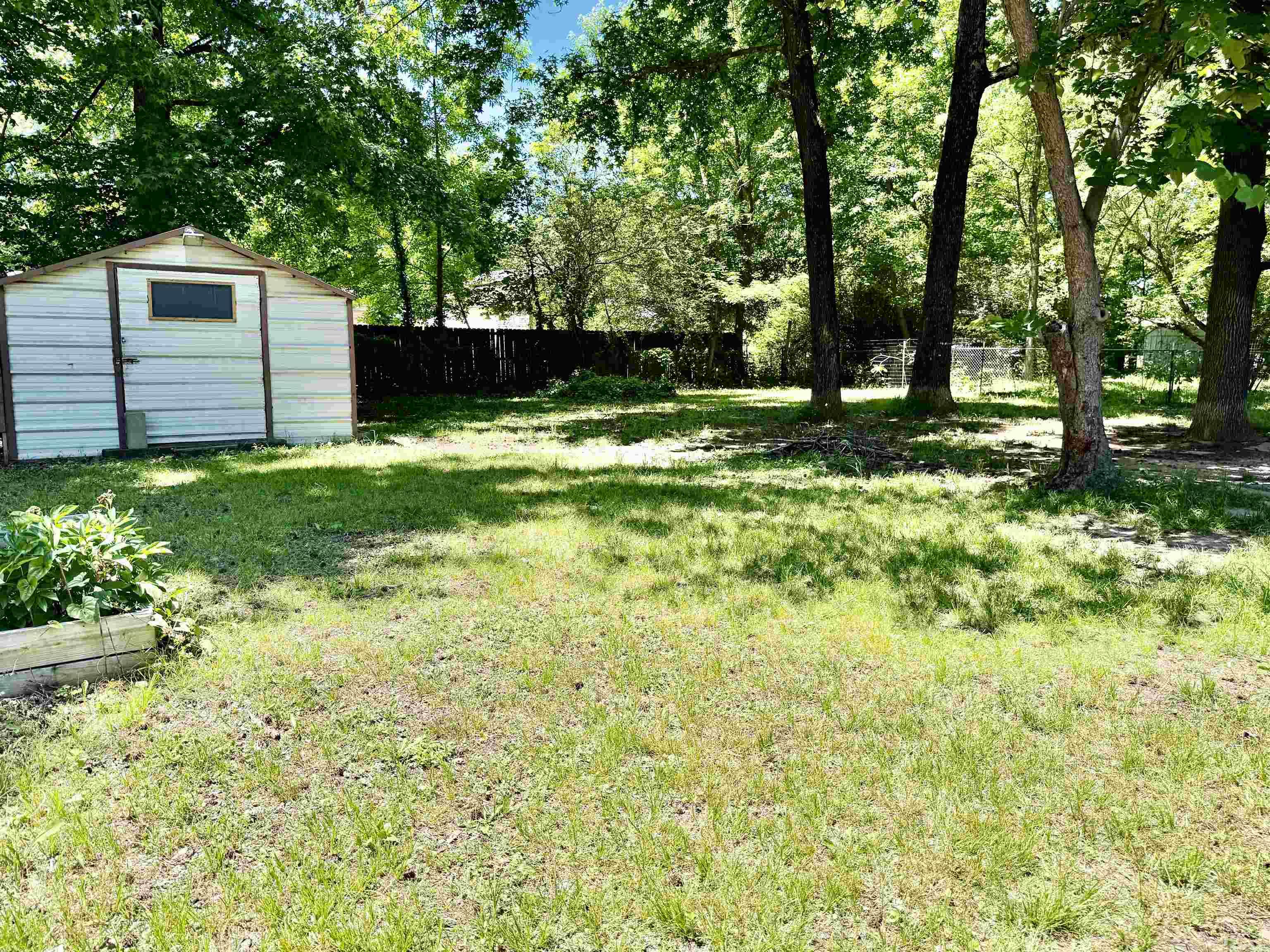 MEADOWLARK - Residential