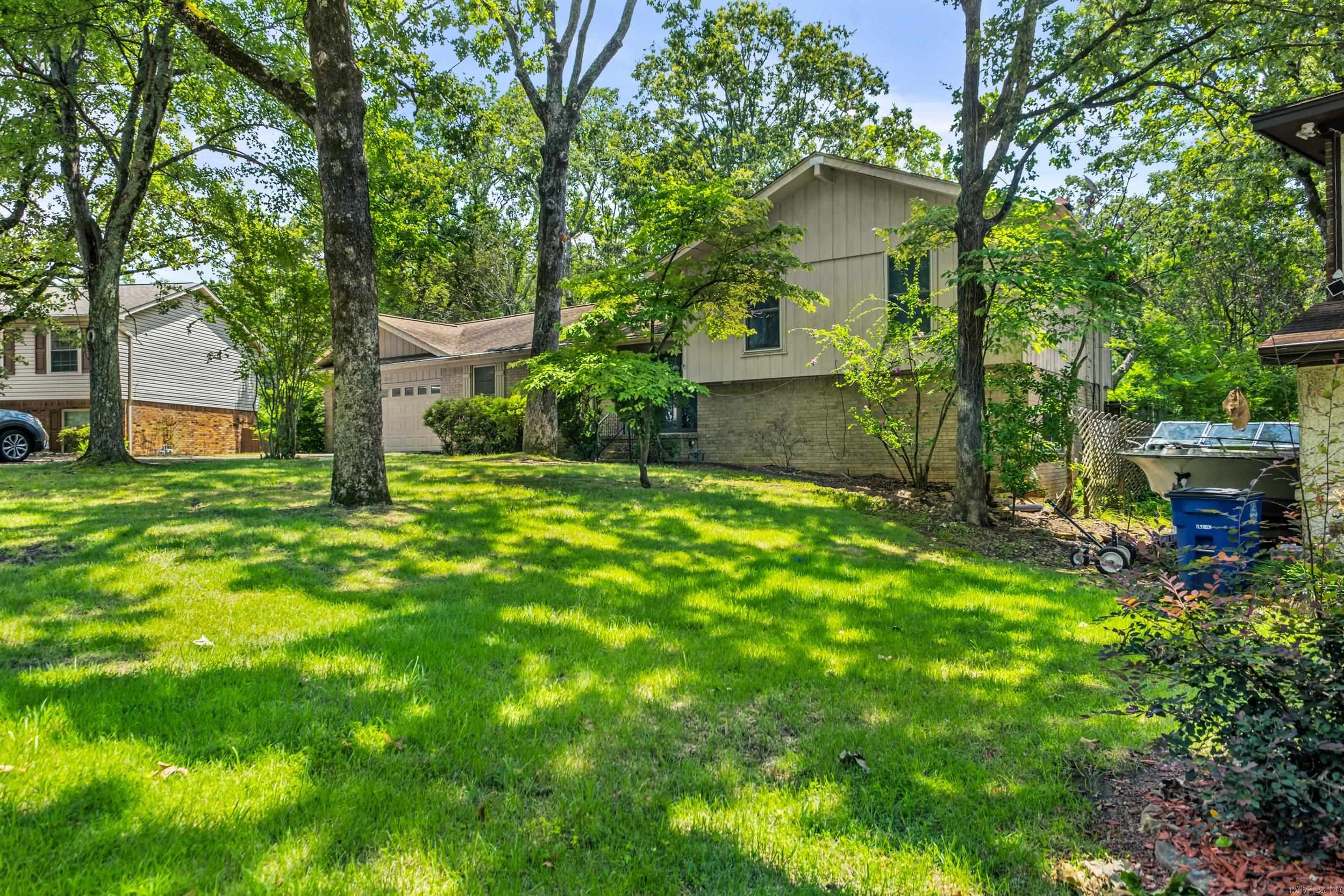 INDIAN HILLS - Residential