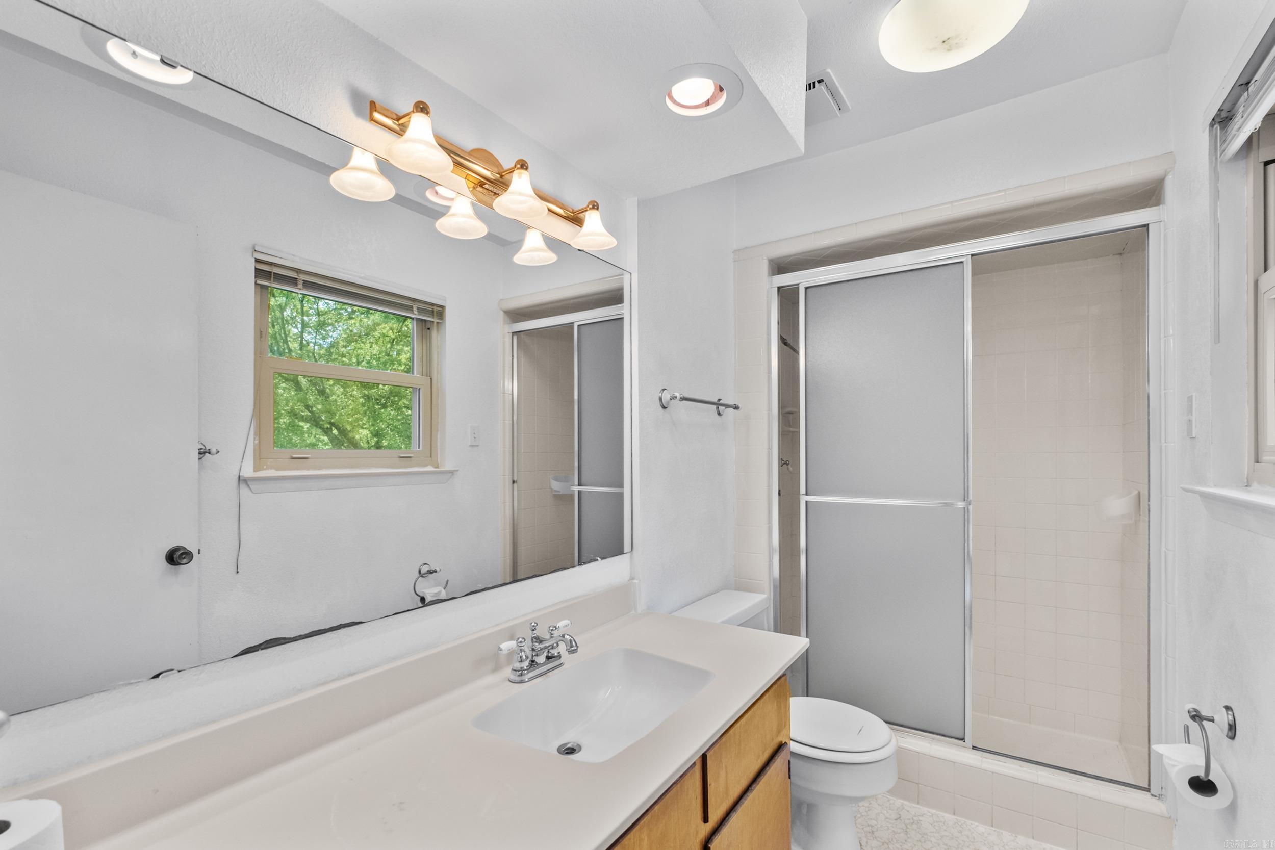 INDIAN HILLS - Residential