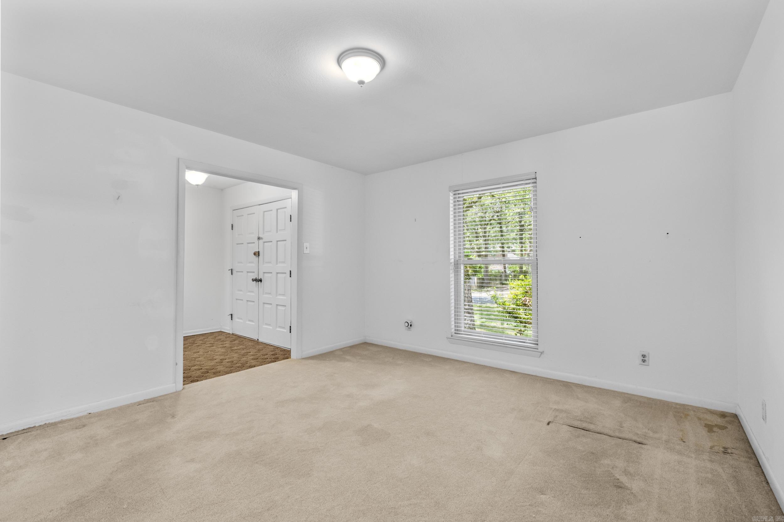 INDIAN HILLS - Residential