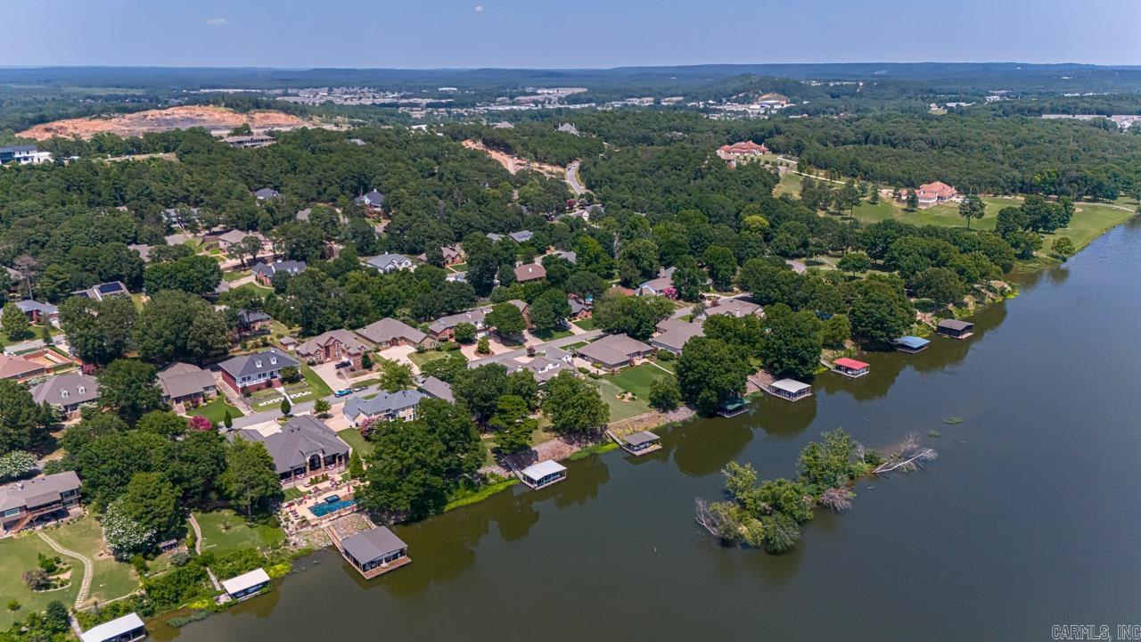 PALISADES HEIGHTS - Residential