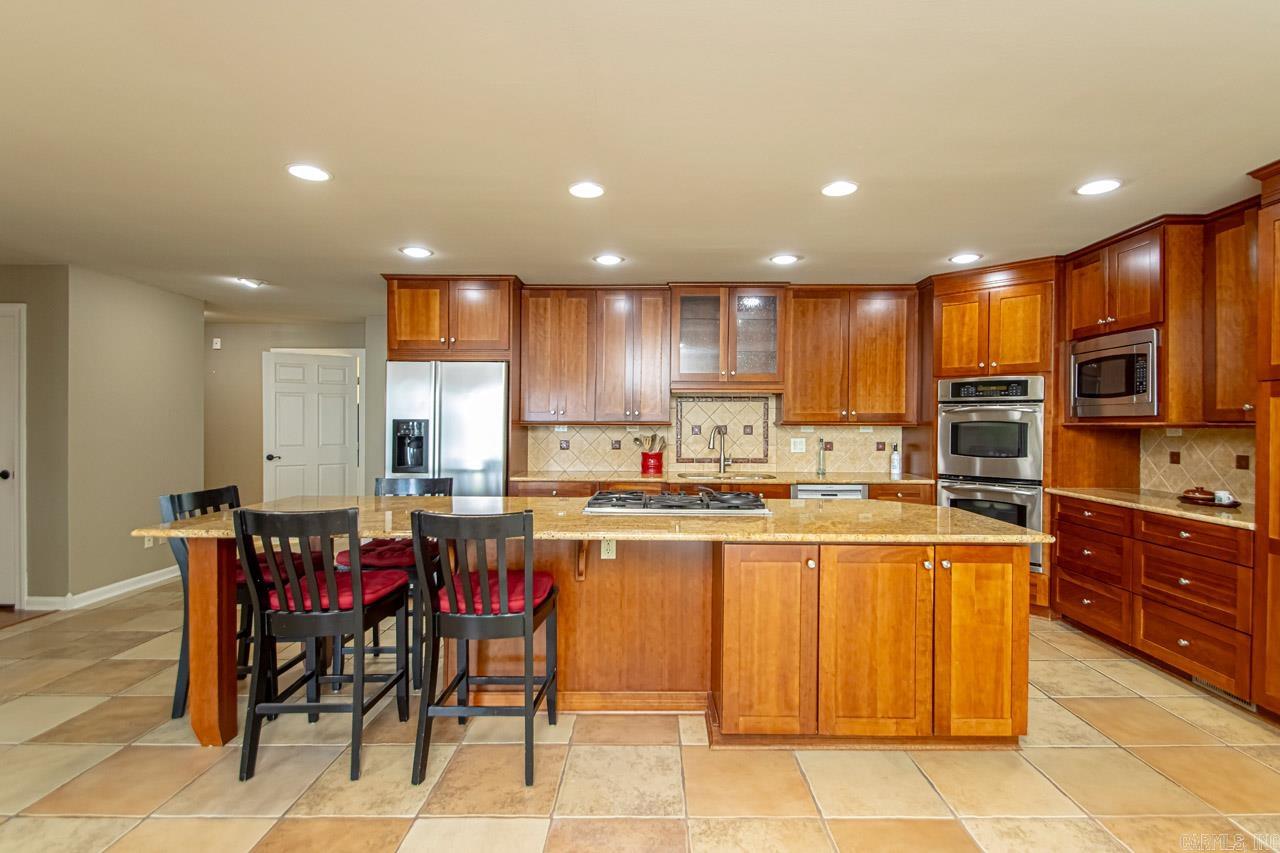 PALISADES HEIGHTS - Residential