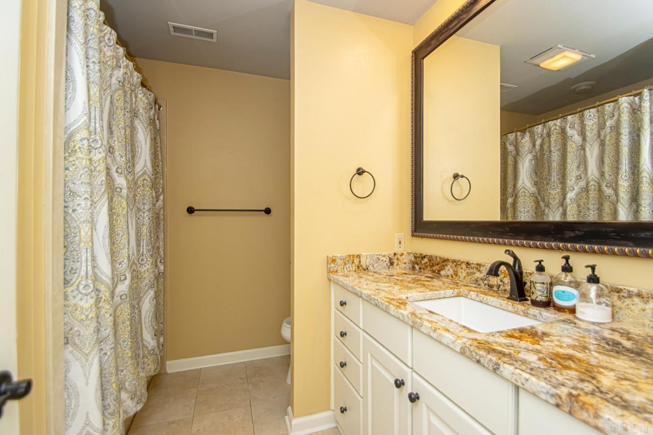 PALISADES HEIGHTS - Residential