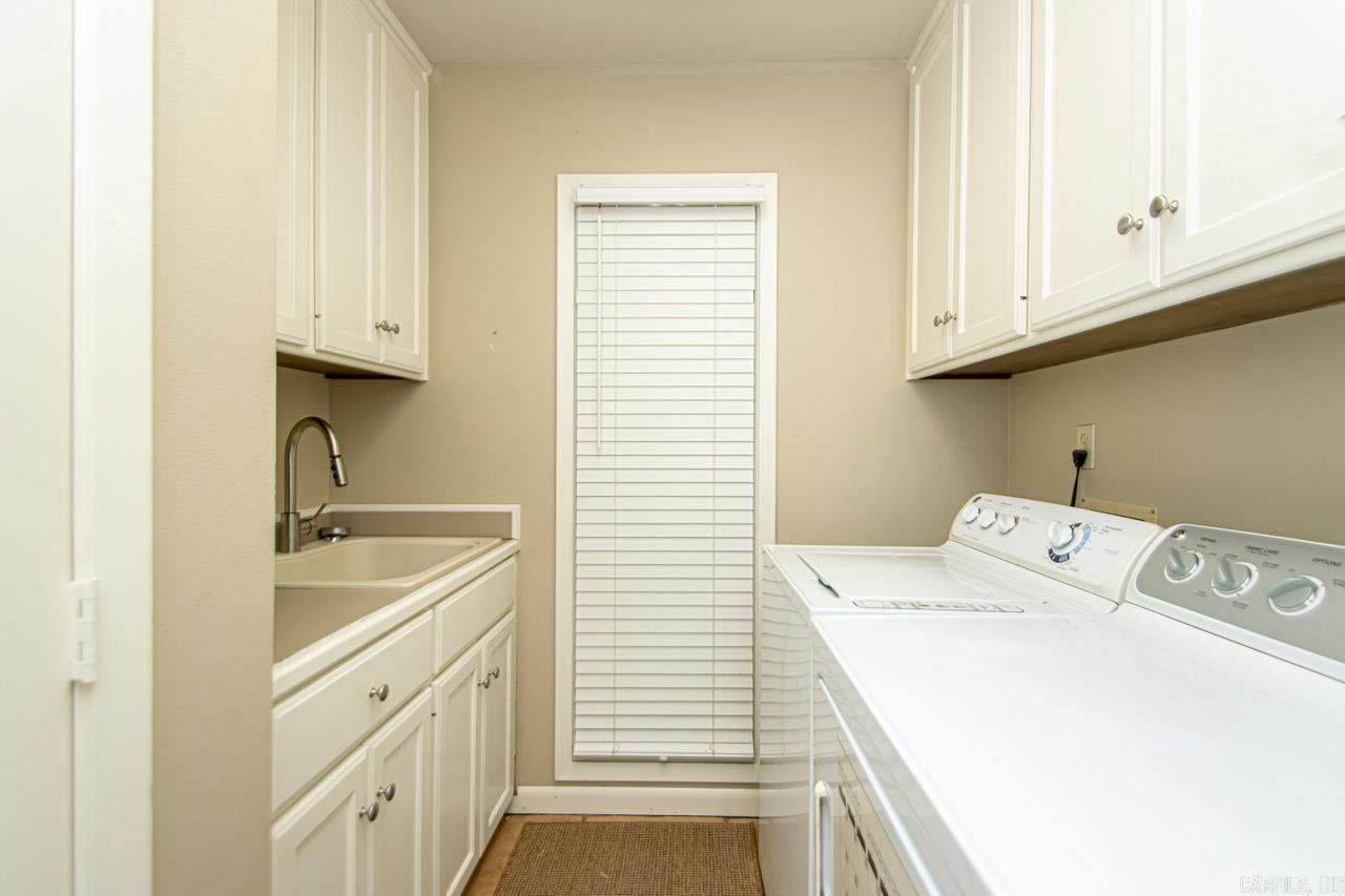 PALISADES HEIGHTS - Residential
