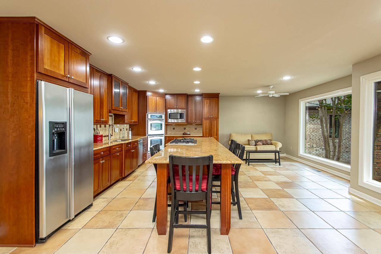 PALISADES HEIGHTS - Residential
