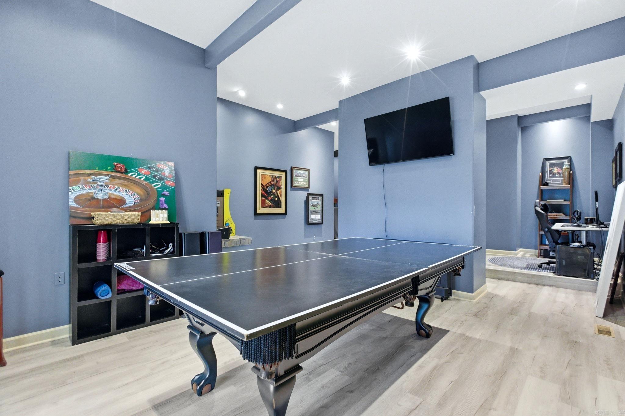 PEBBLE BEACH ESTATES - Residential