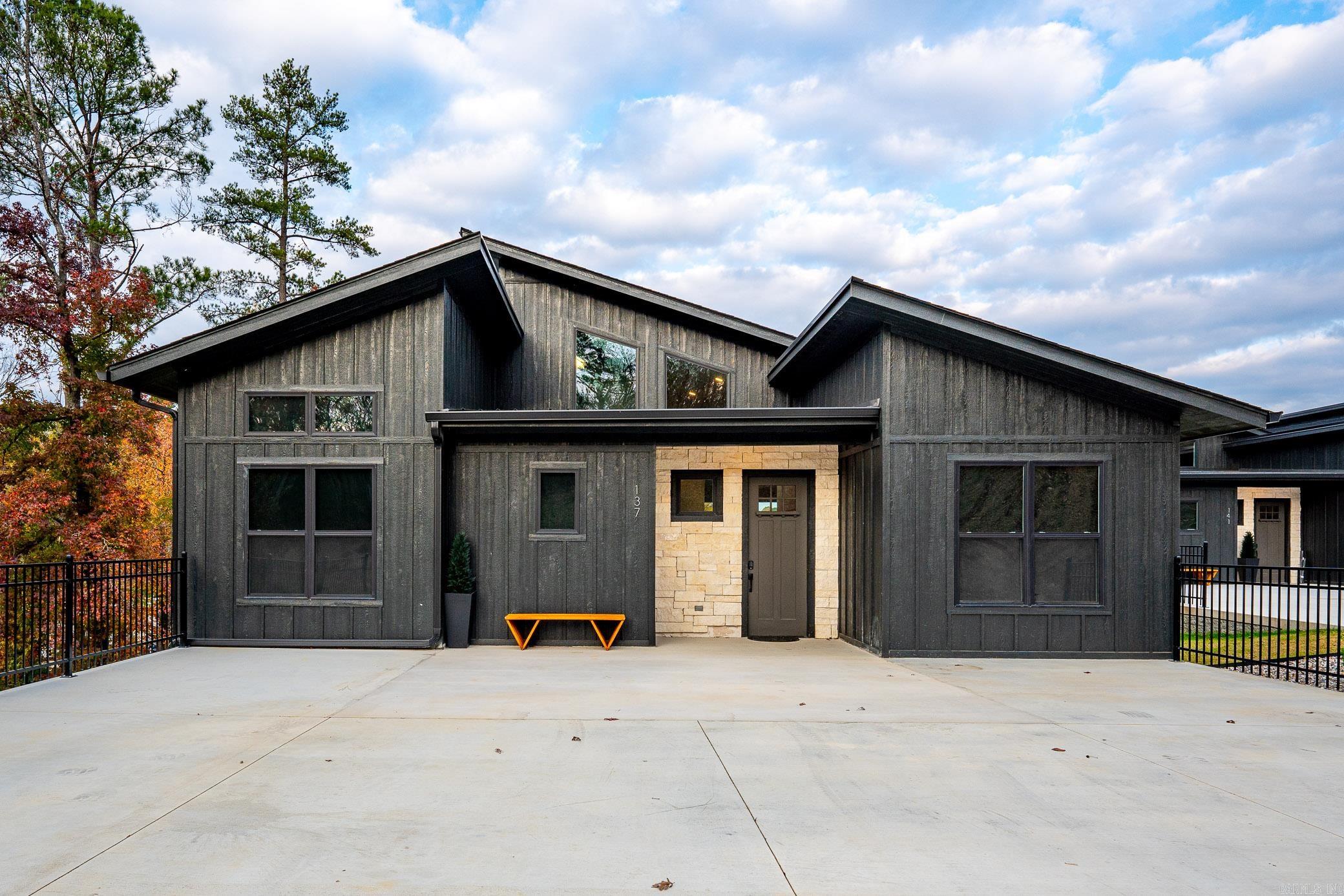 Metes & Bounds - Residential