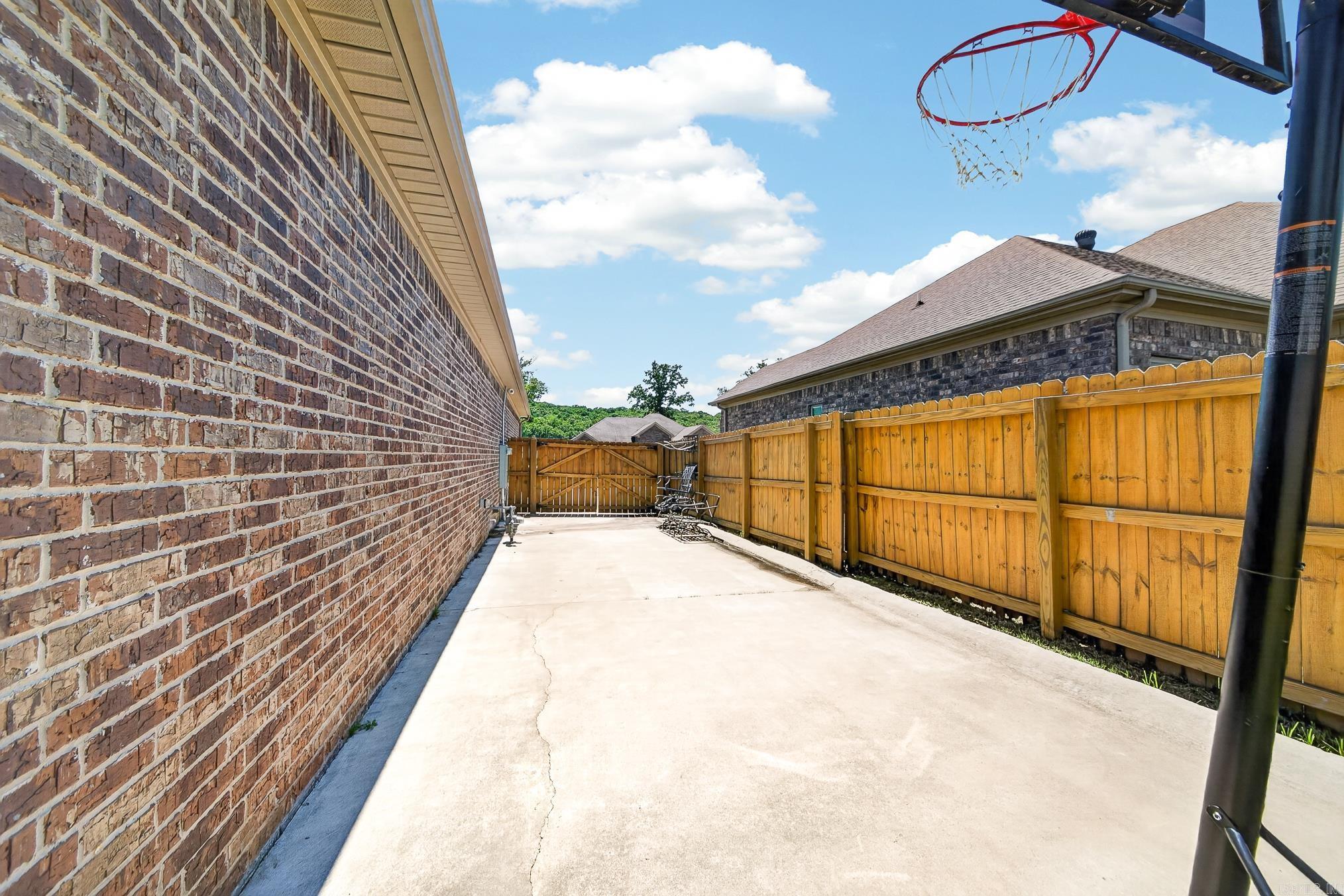 MILLERS GLENN - Residential Lease