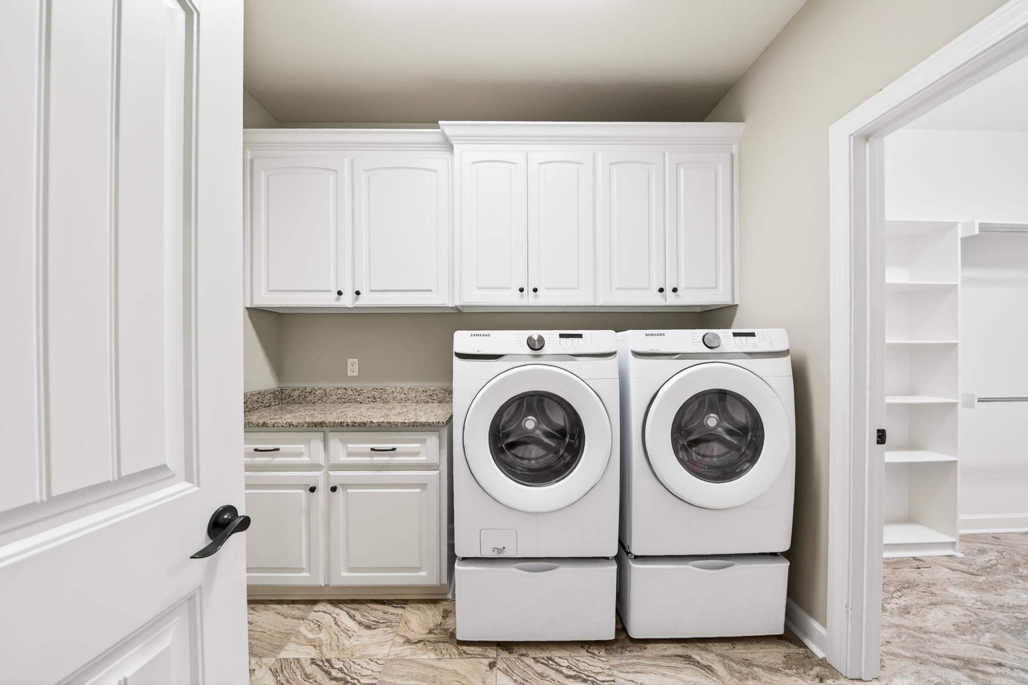 MILLERS GLENN - Residential Lease