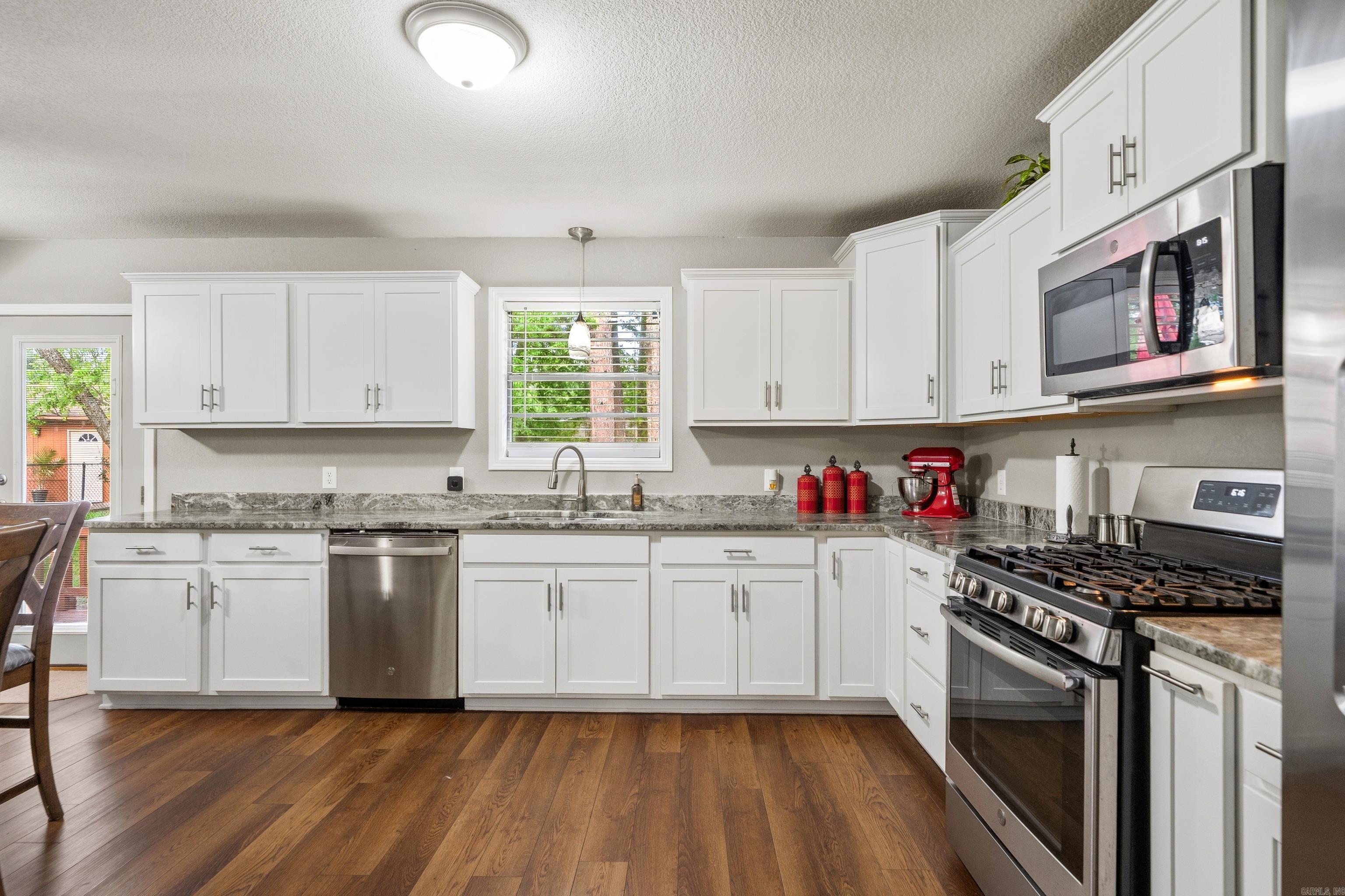 CHARMING HEIGHTS - Residential