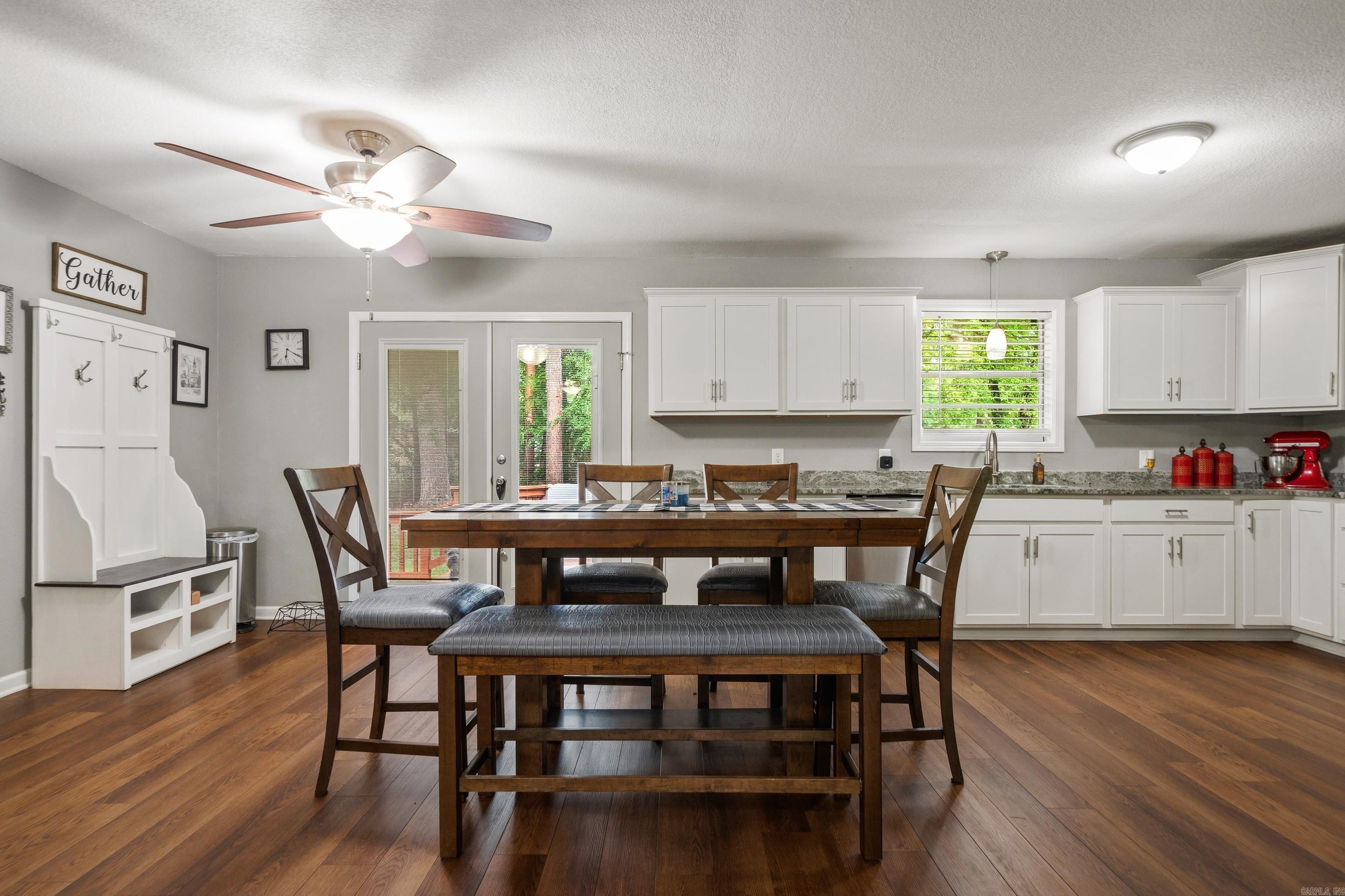 CHARMING HEIGHTS - Residential