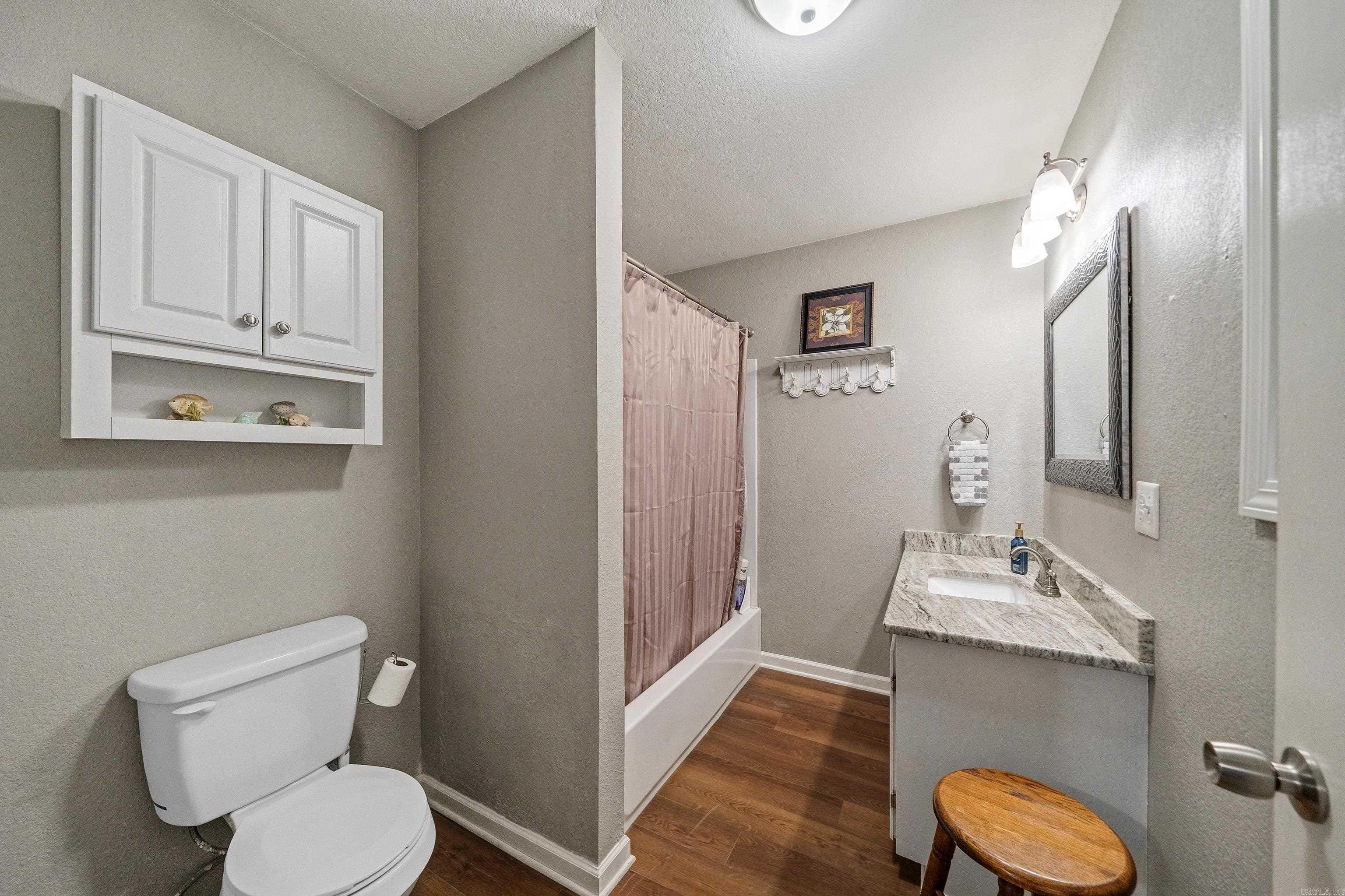 CHARMING HEIGHTS - Residential