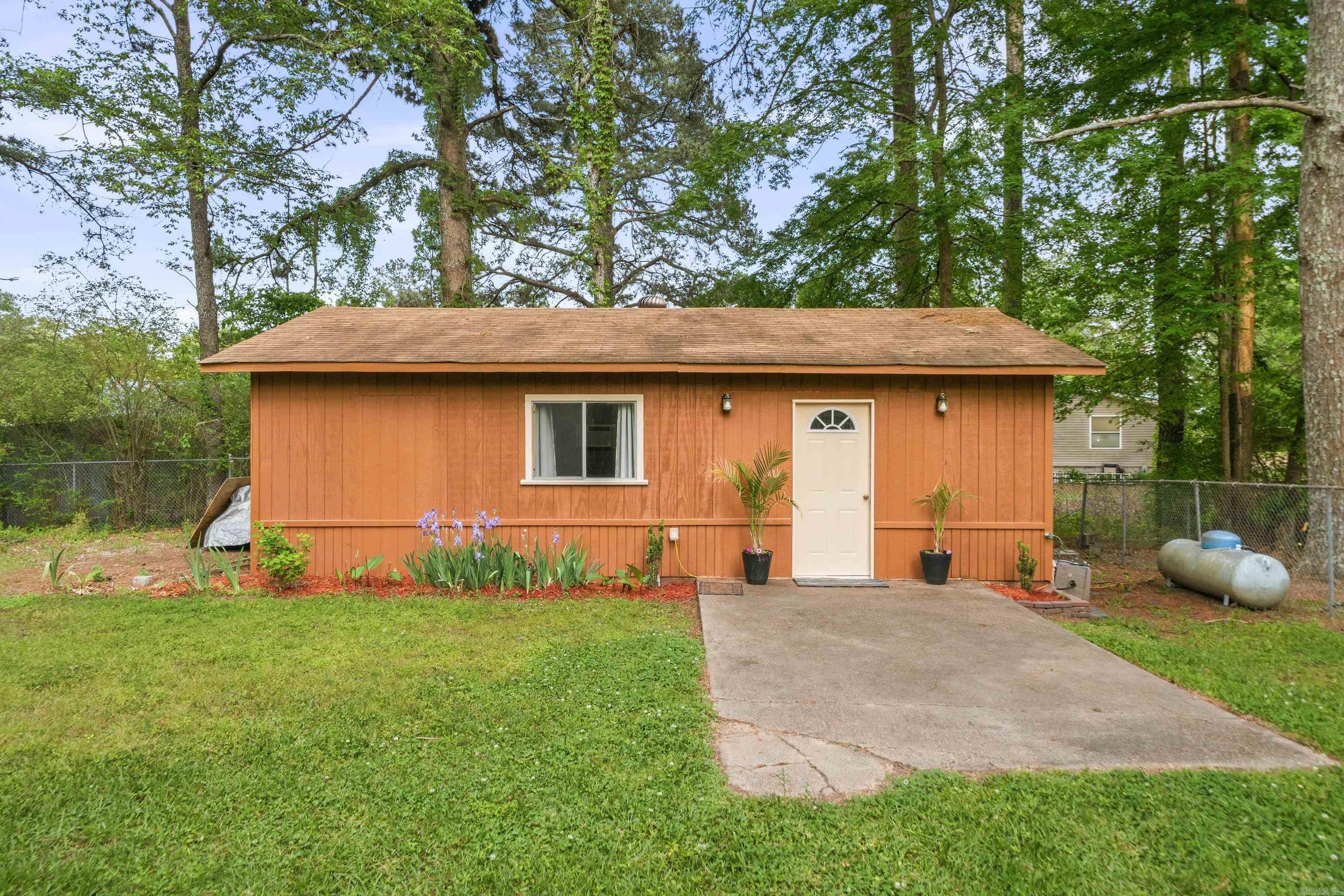 CHARMING HEIGHTS - Residential