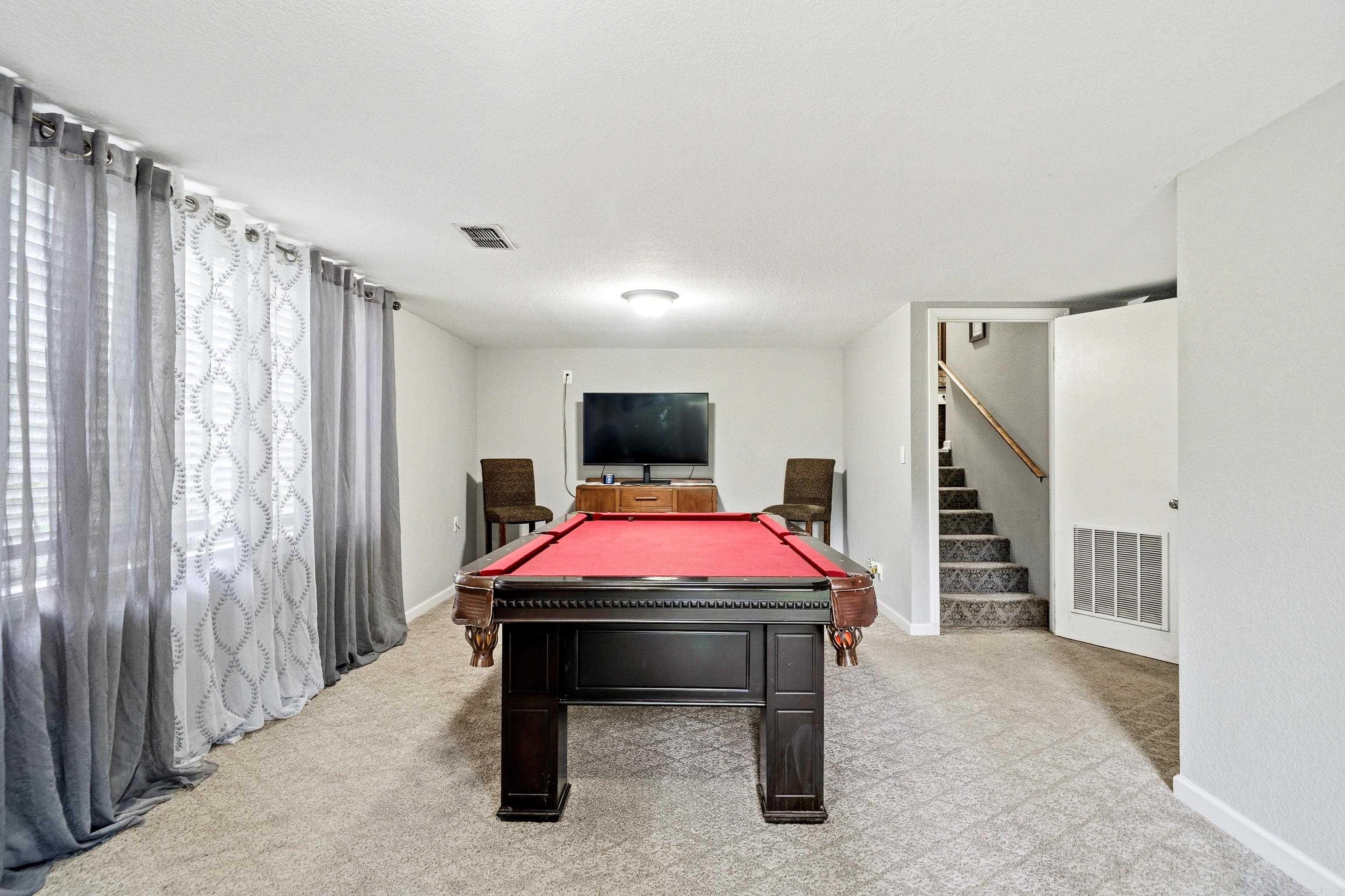 CHARMING HEIGHTS - Residential