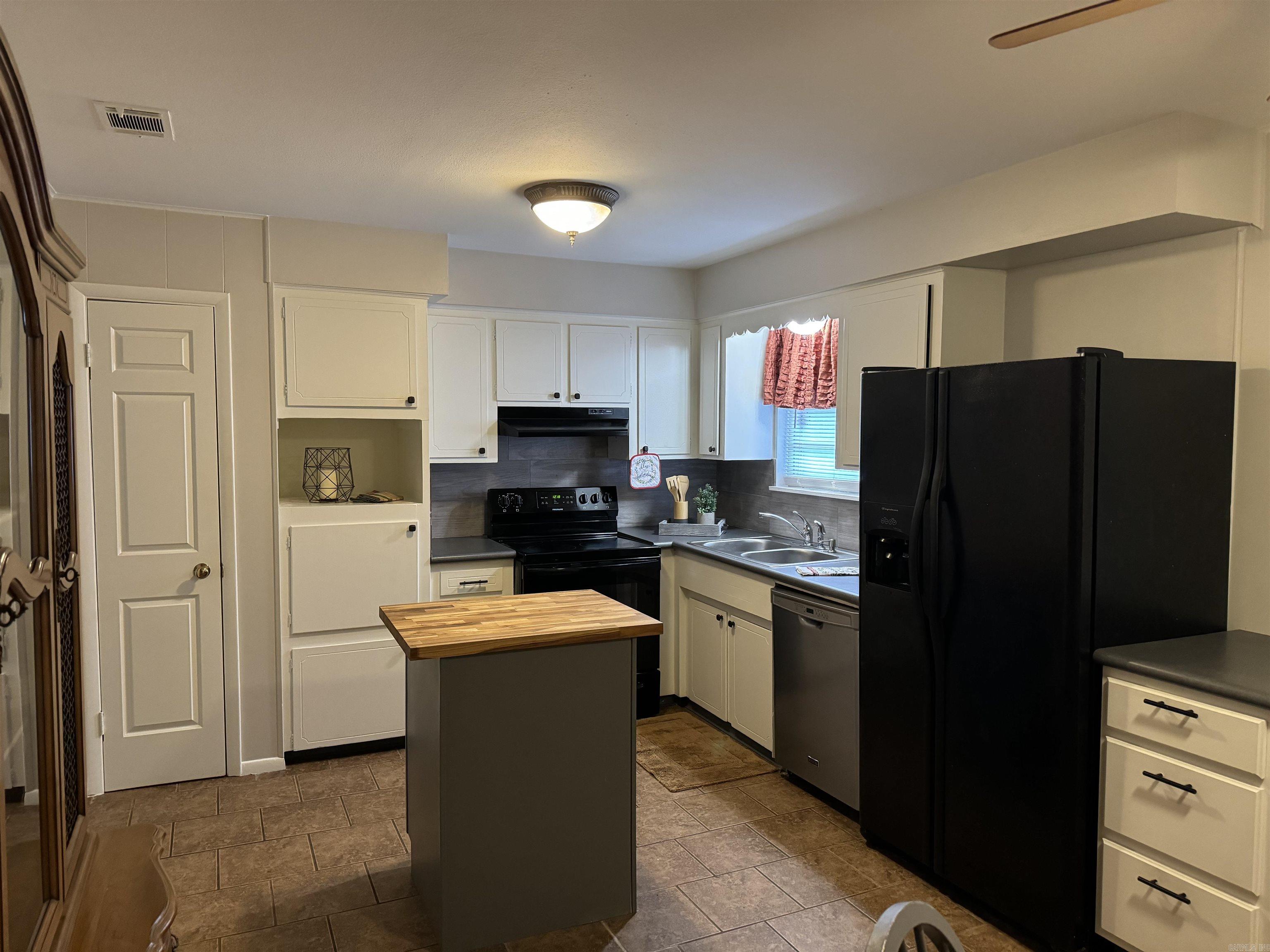 Cunninghams Rep - Residential