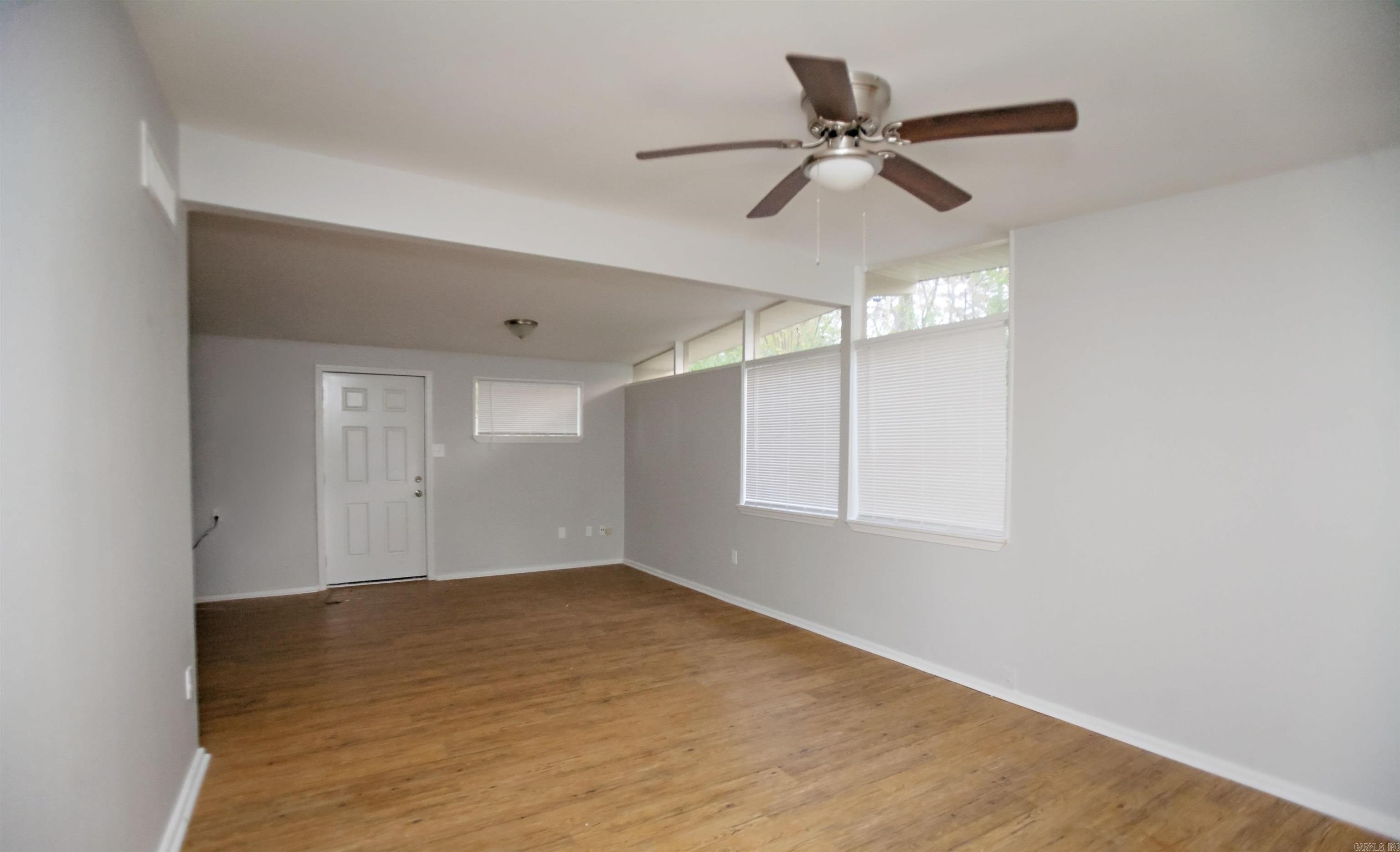 MEADOWCLIFF - Residential