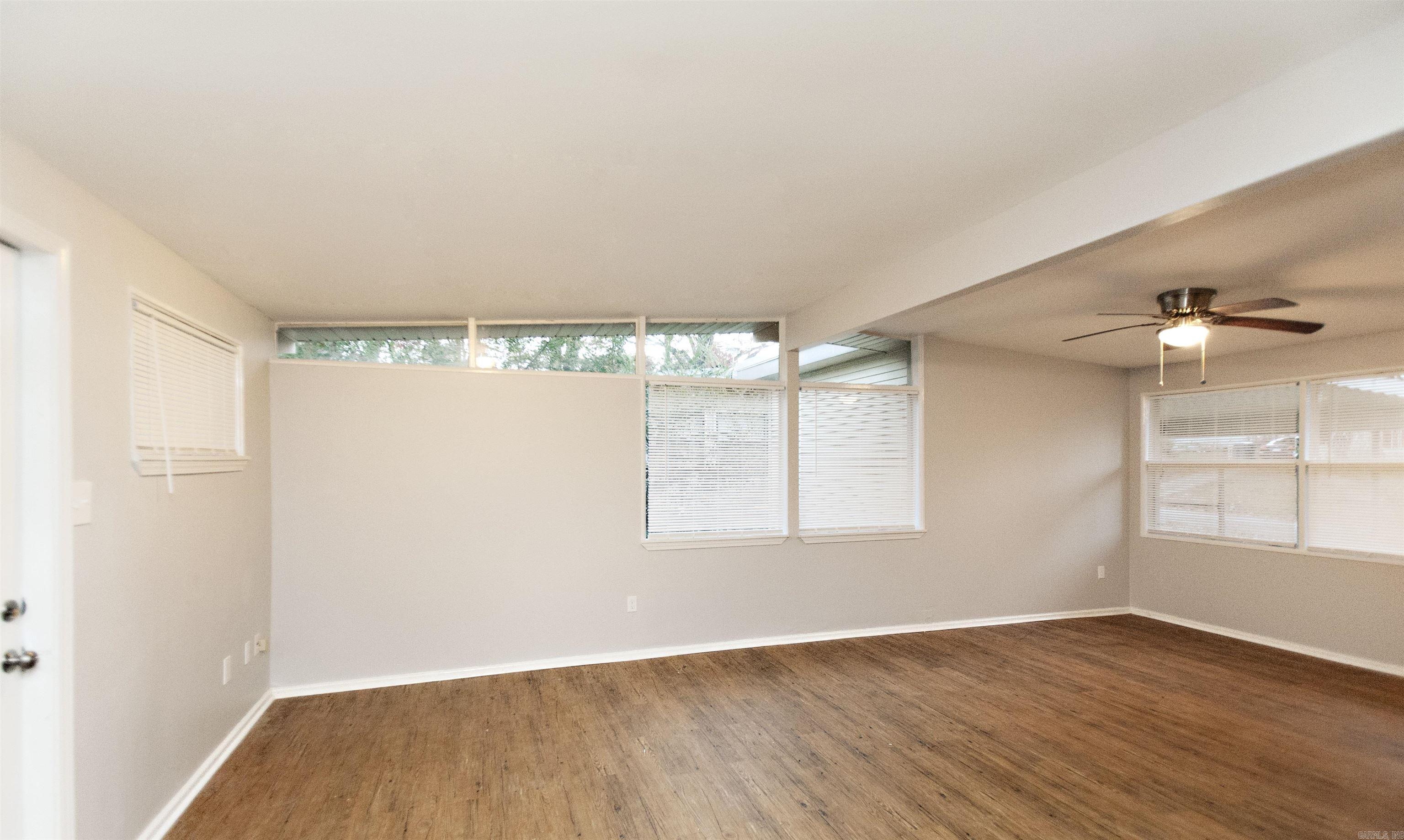 MEADOWCLIFF - Residential