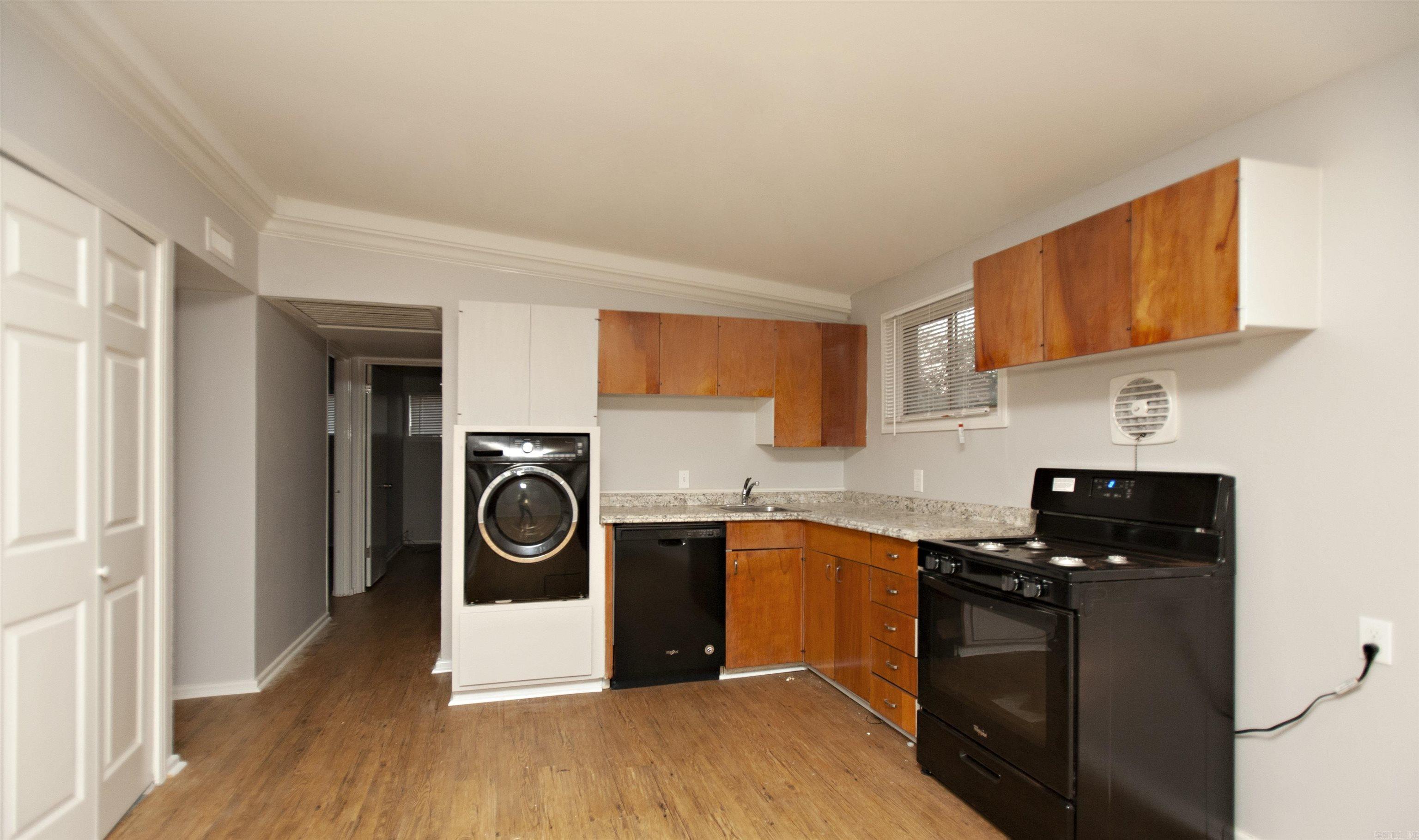 MEADOWCLIFF - Residential