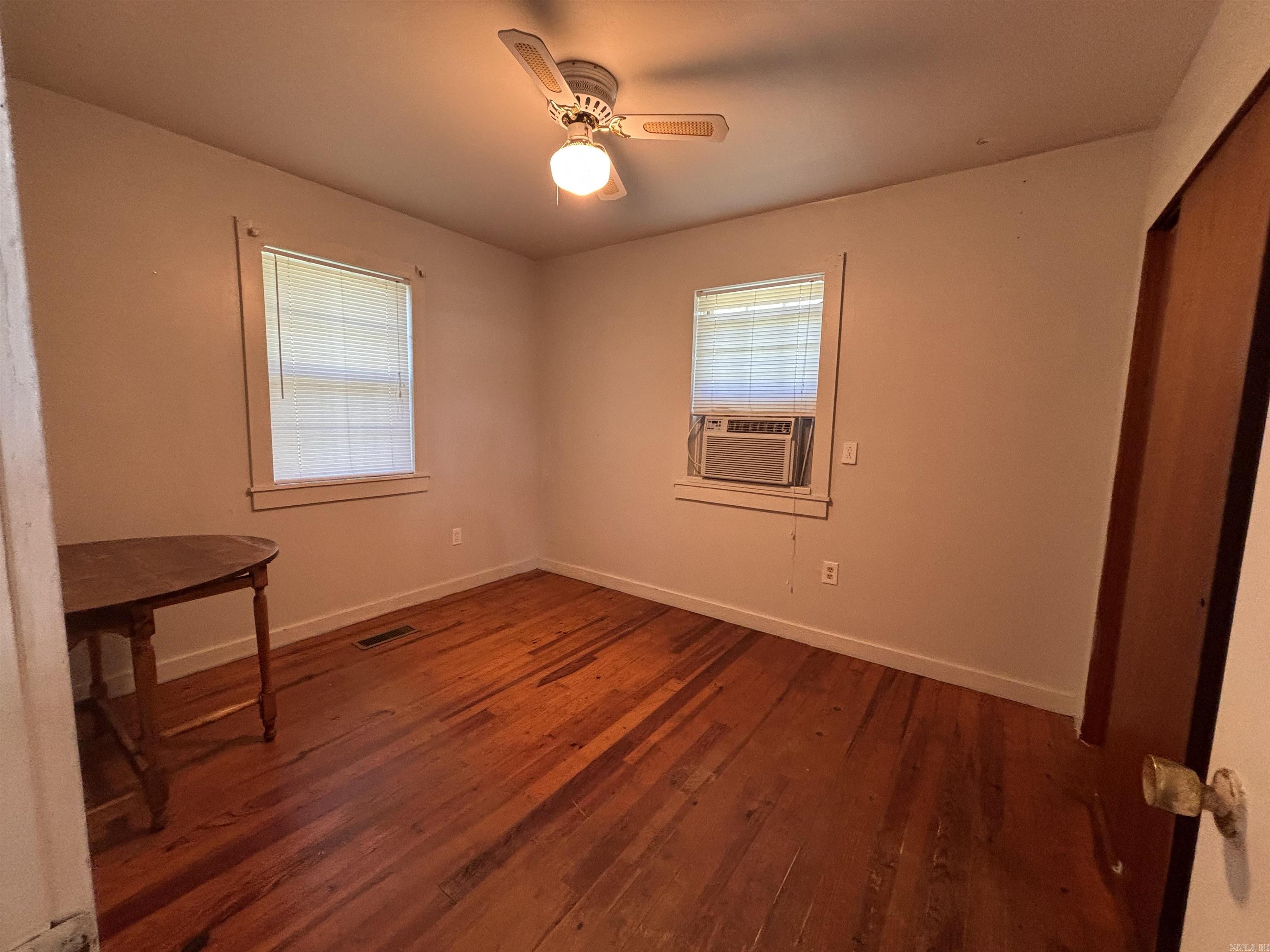 UNPLATTED ACREAGE - Residential