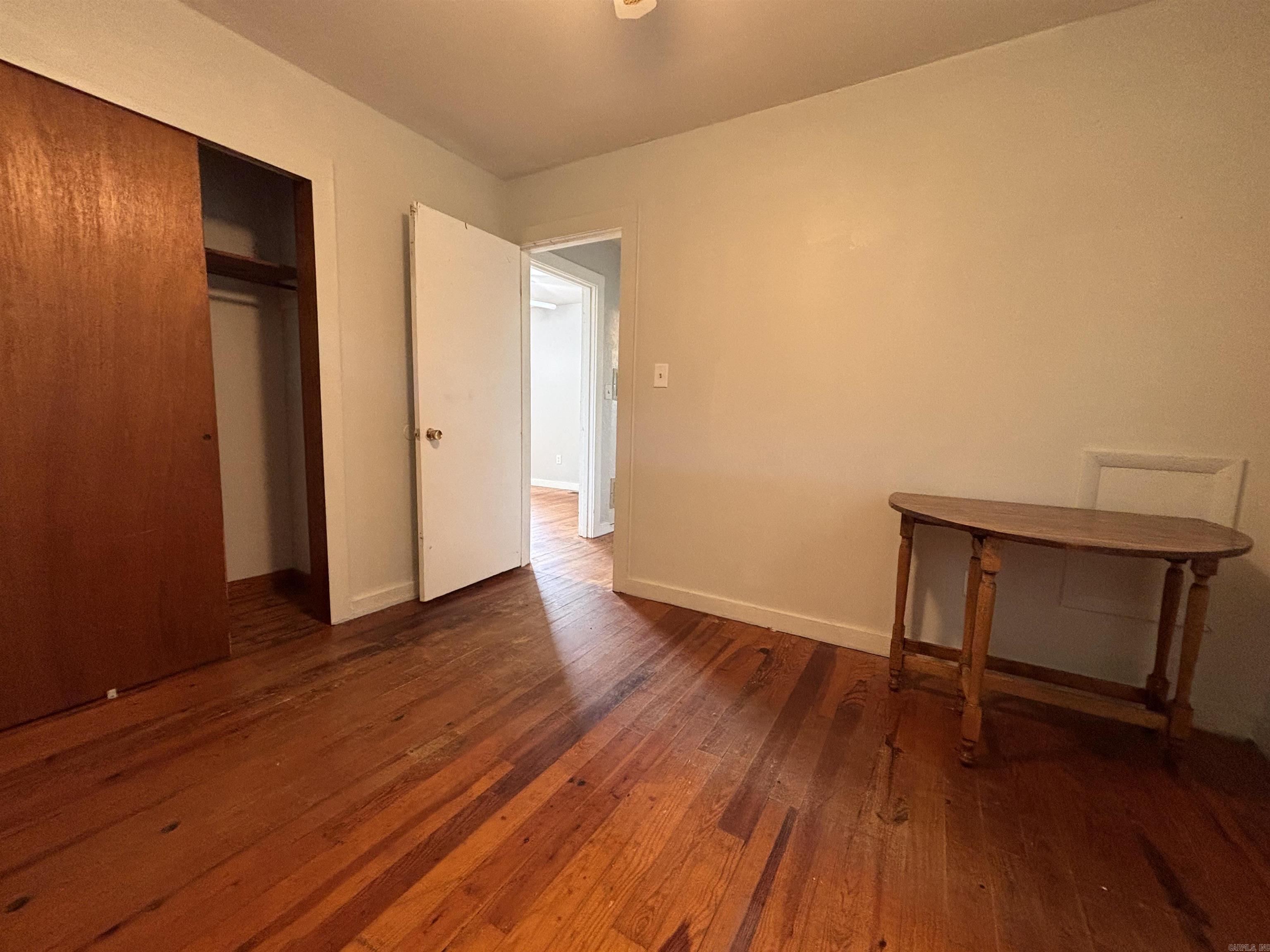 UNPLATTED ACREAGE - Residential