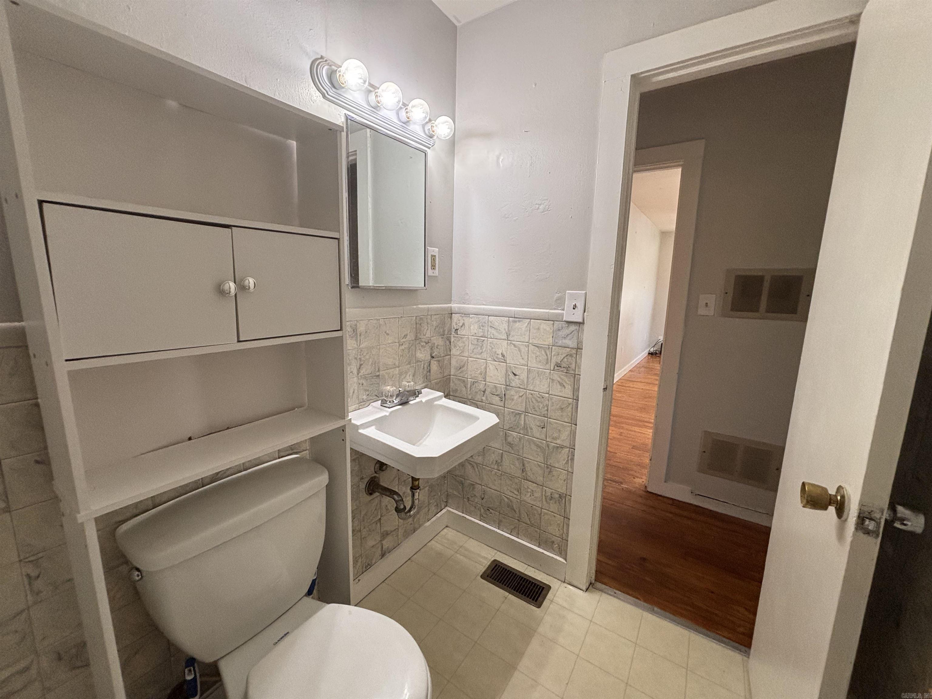 UNPLATTED ACREAGE - Residential