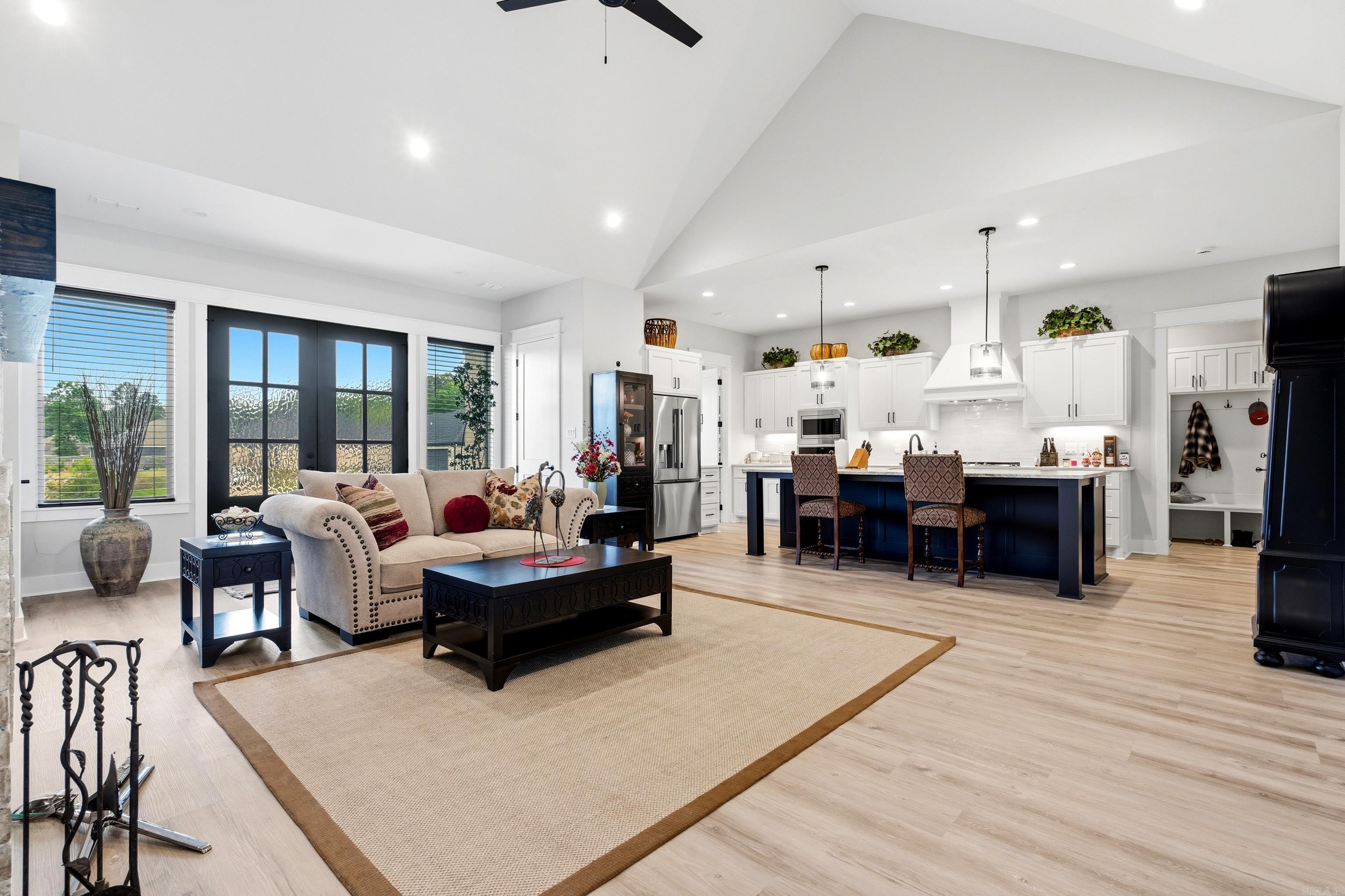 Crossroad - Residential