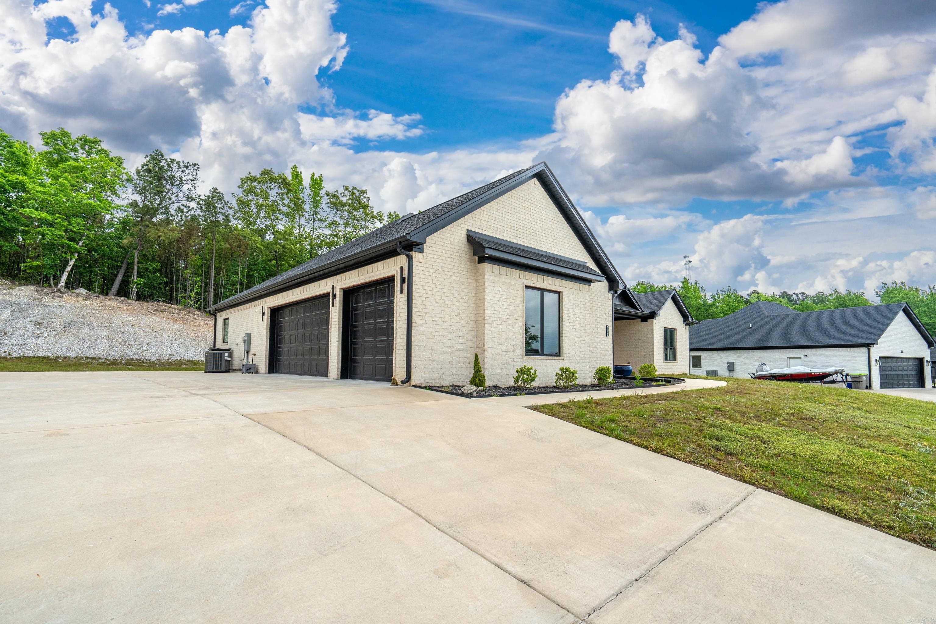 Crossroad - Residential