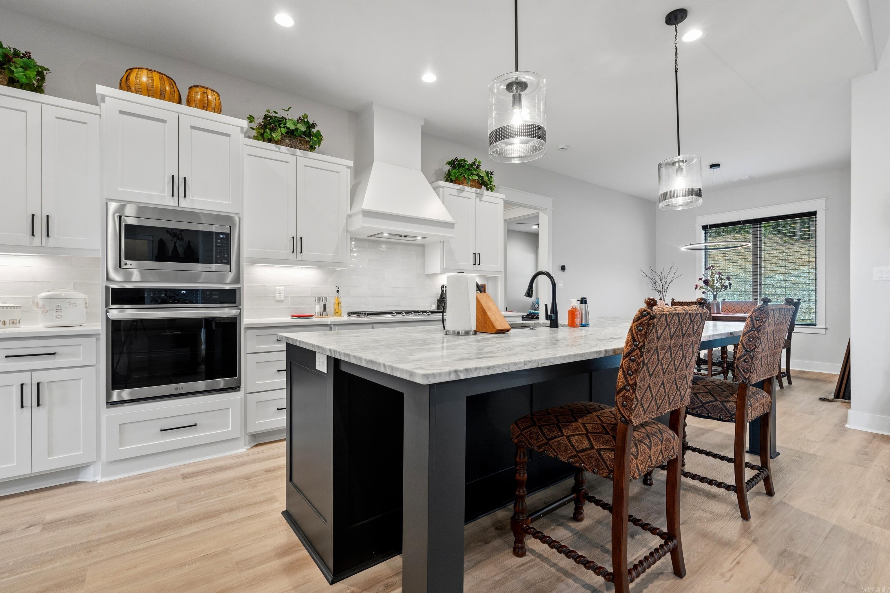 Crossroad - Residential