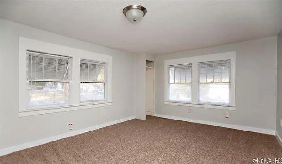 BARROW JOHN - Residential