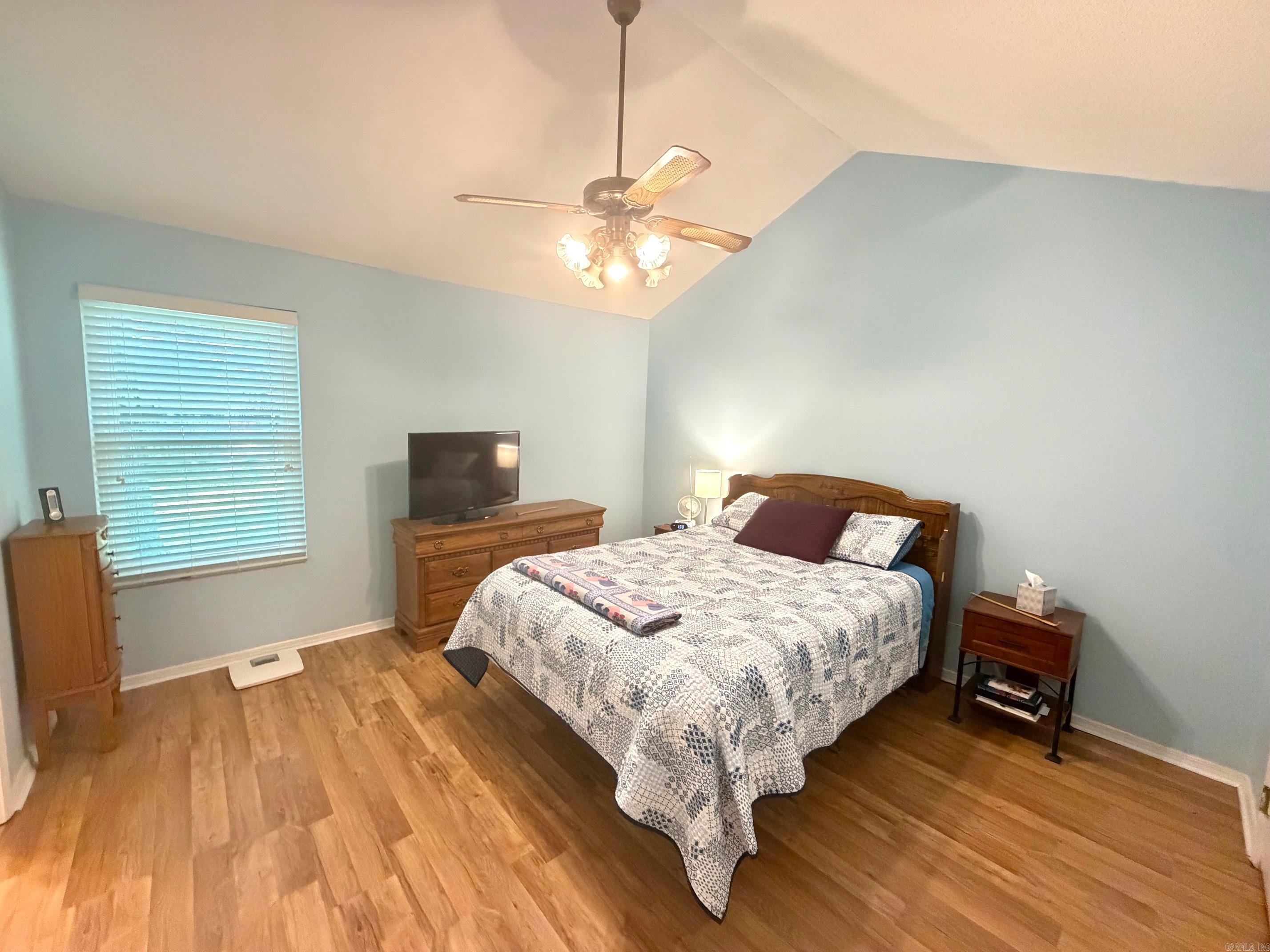 ROLLING OAKS - Residential