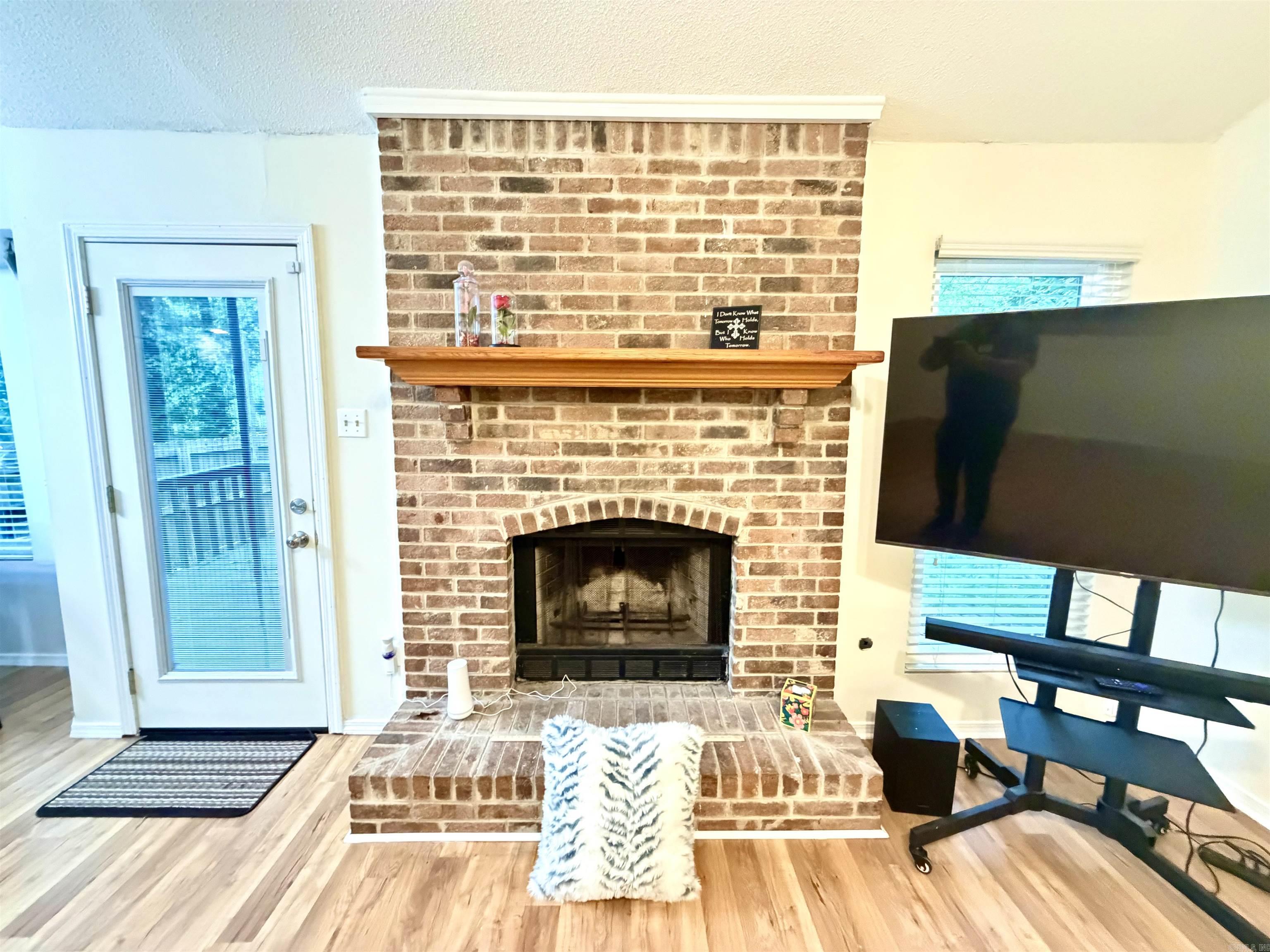 ROLLING OAKS - Residential