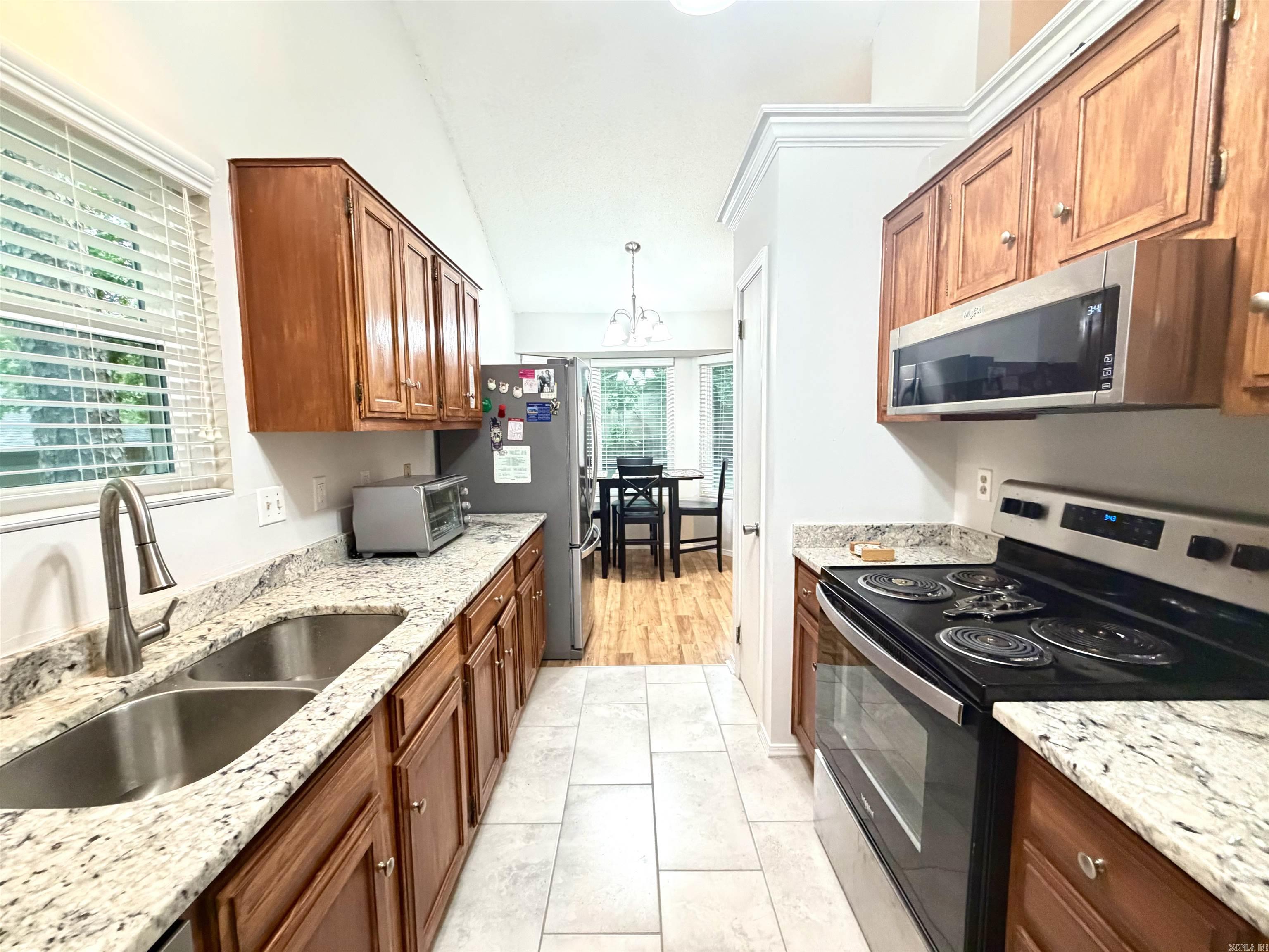 ROLLING OAKS - Residential