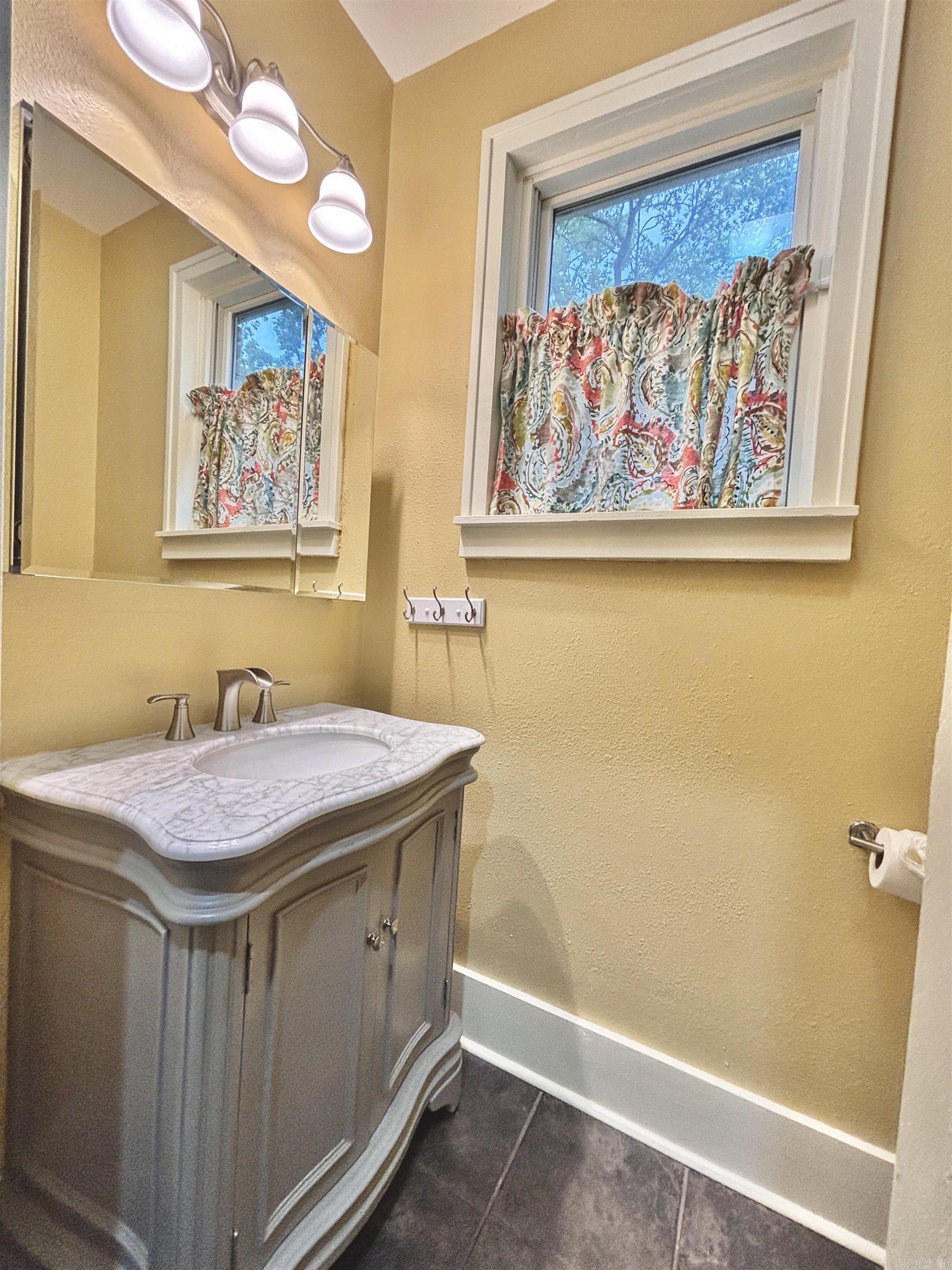 HOLLENBERG - Residential