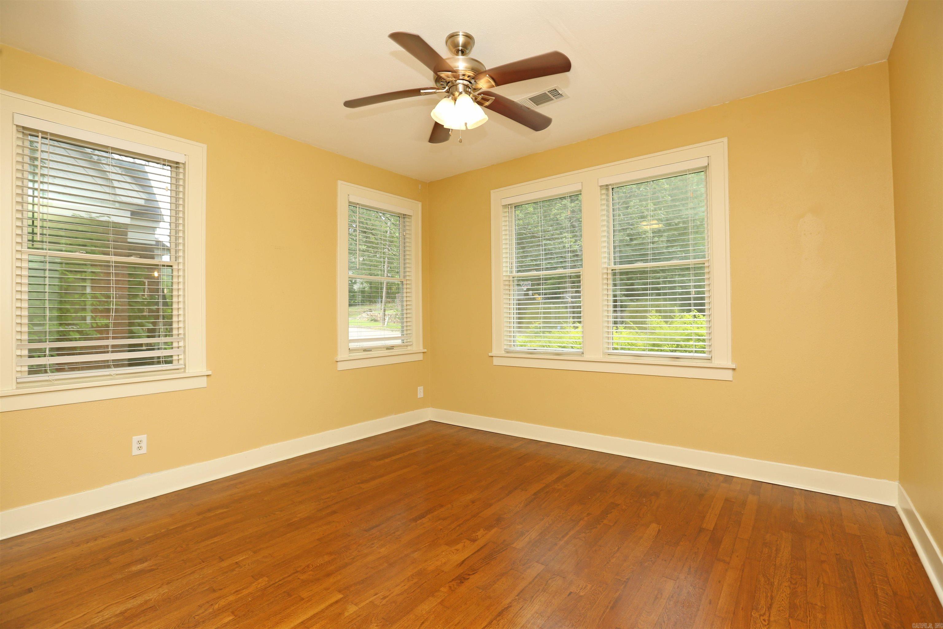 HOLLENBERG - Residential