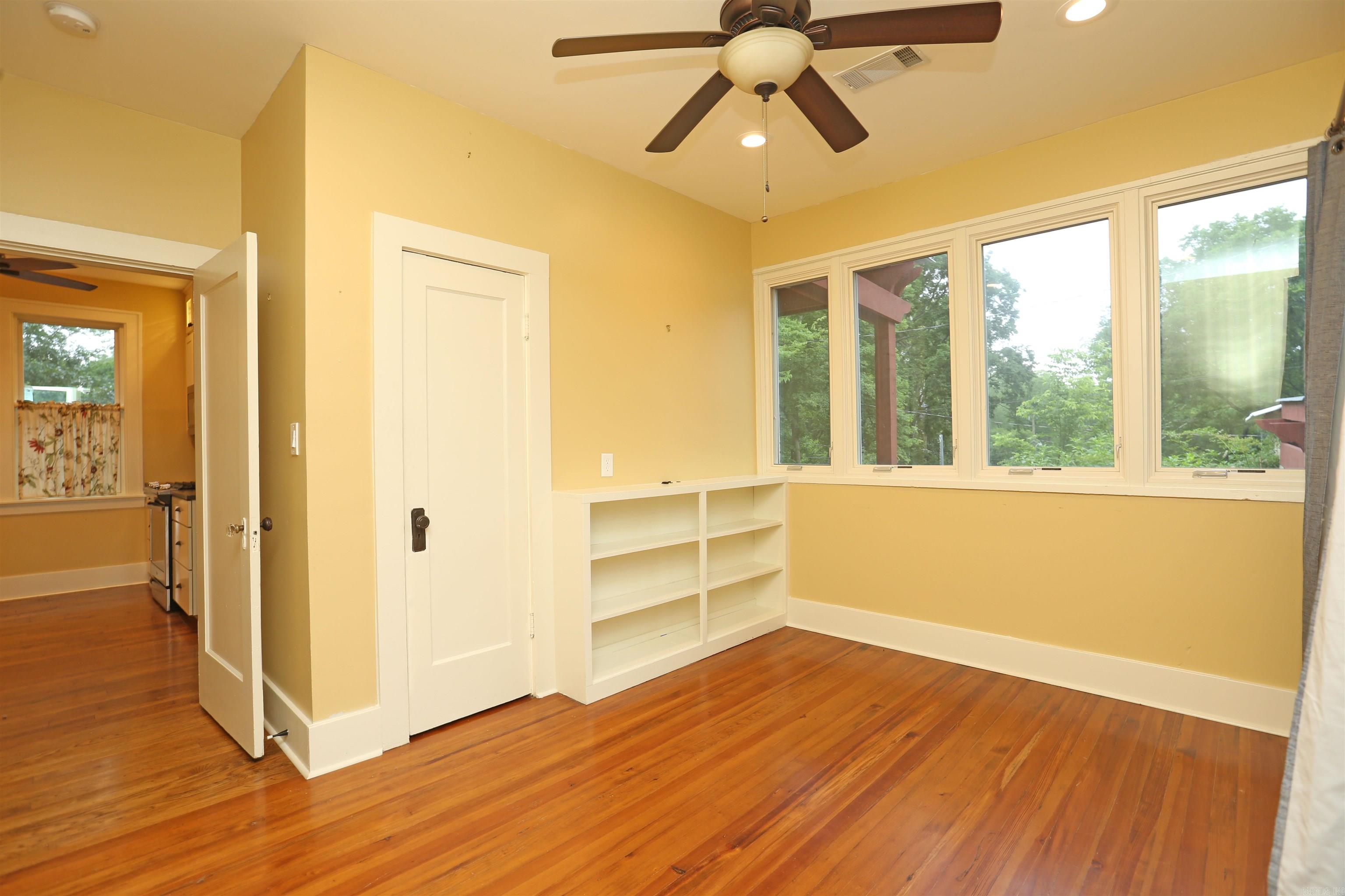 HOLLENBERG - Residential