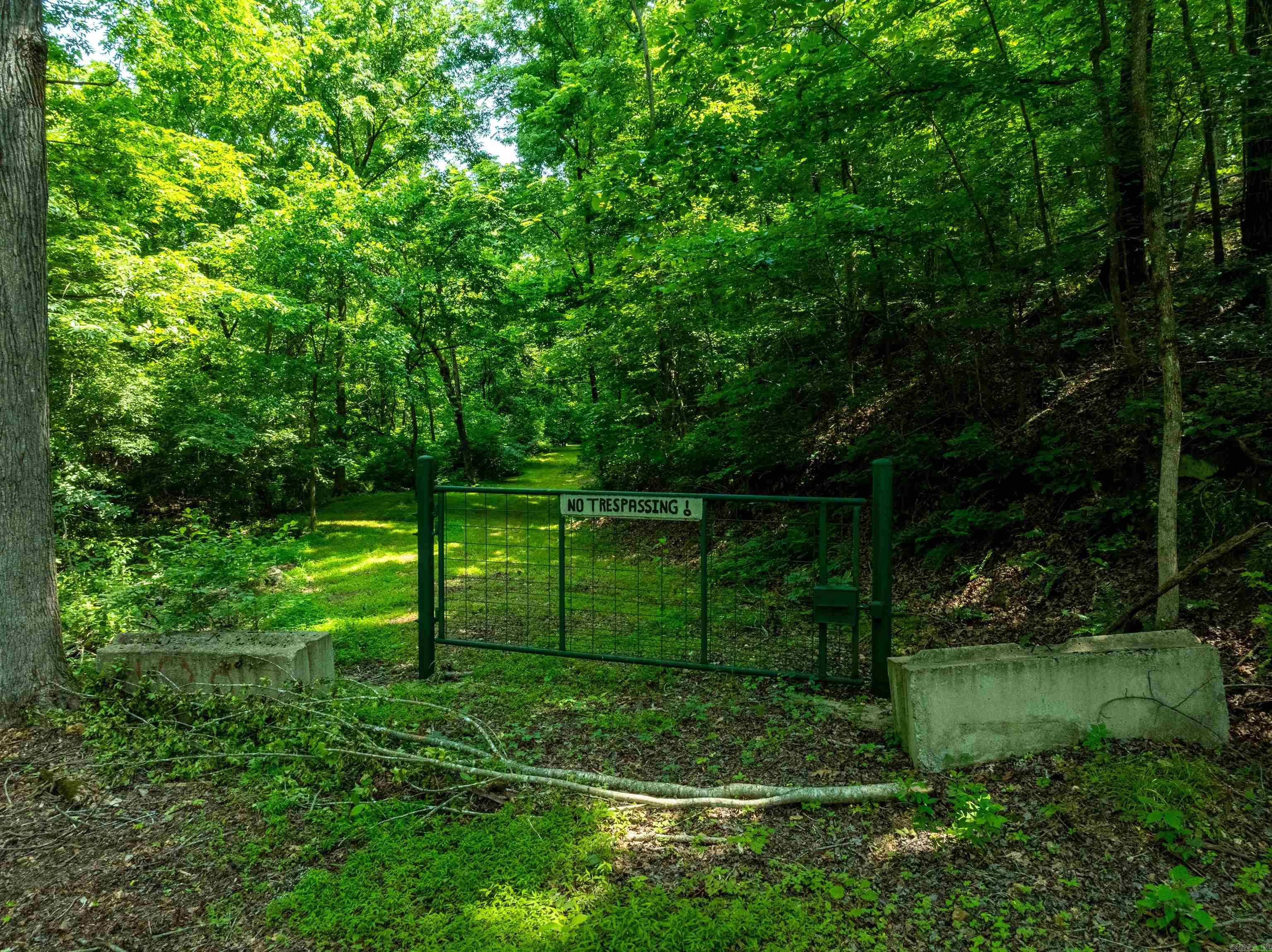 Metes & Bounds - Land